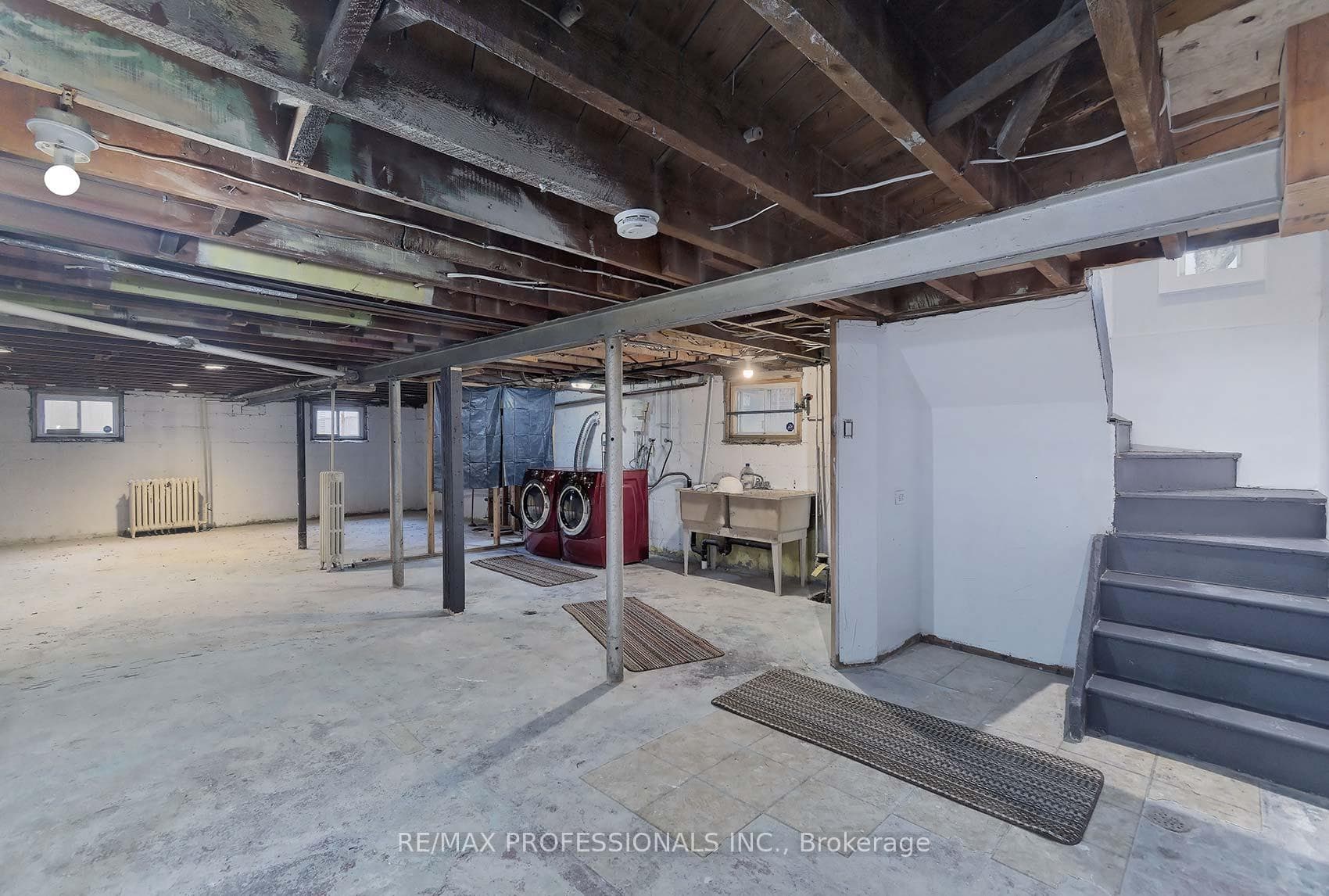1213 Islington Avenue photo 16