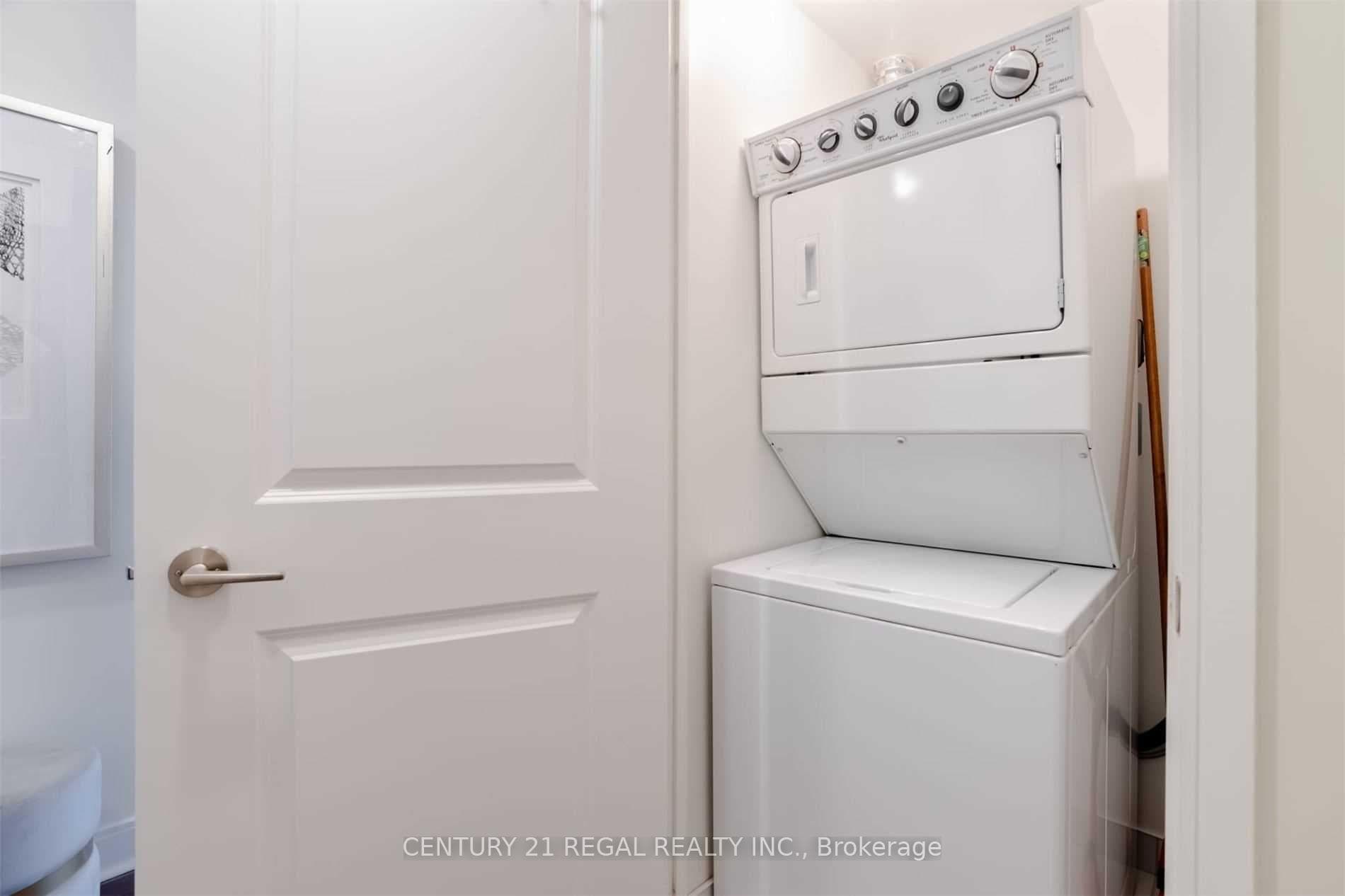 50 Absolute Avenue Unit 3101 photo 11