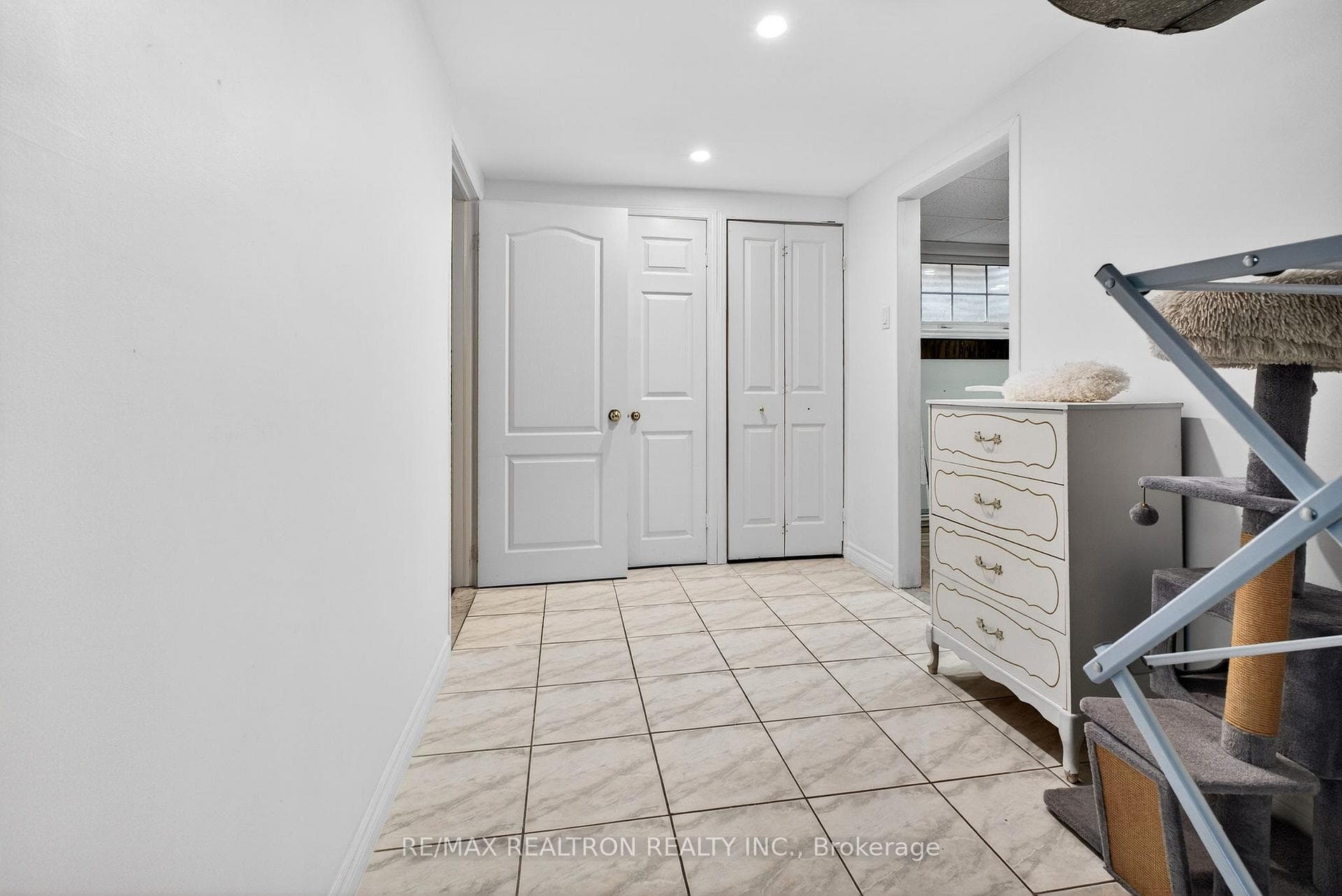 301 Lupin Drive photo 36