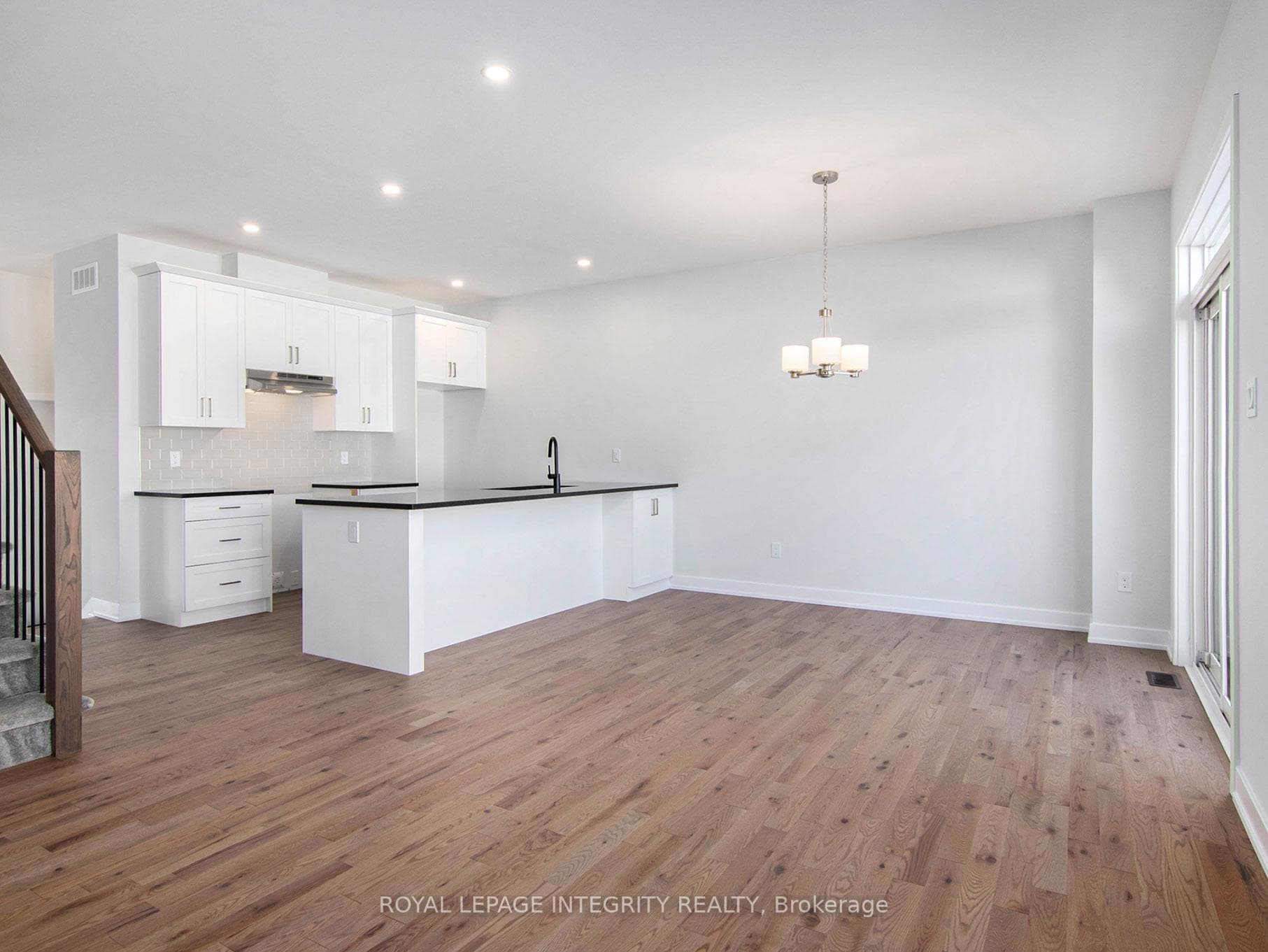 6 Morrall Court photo 3