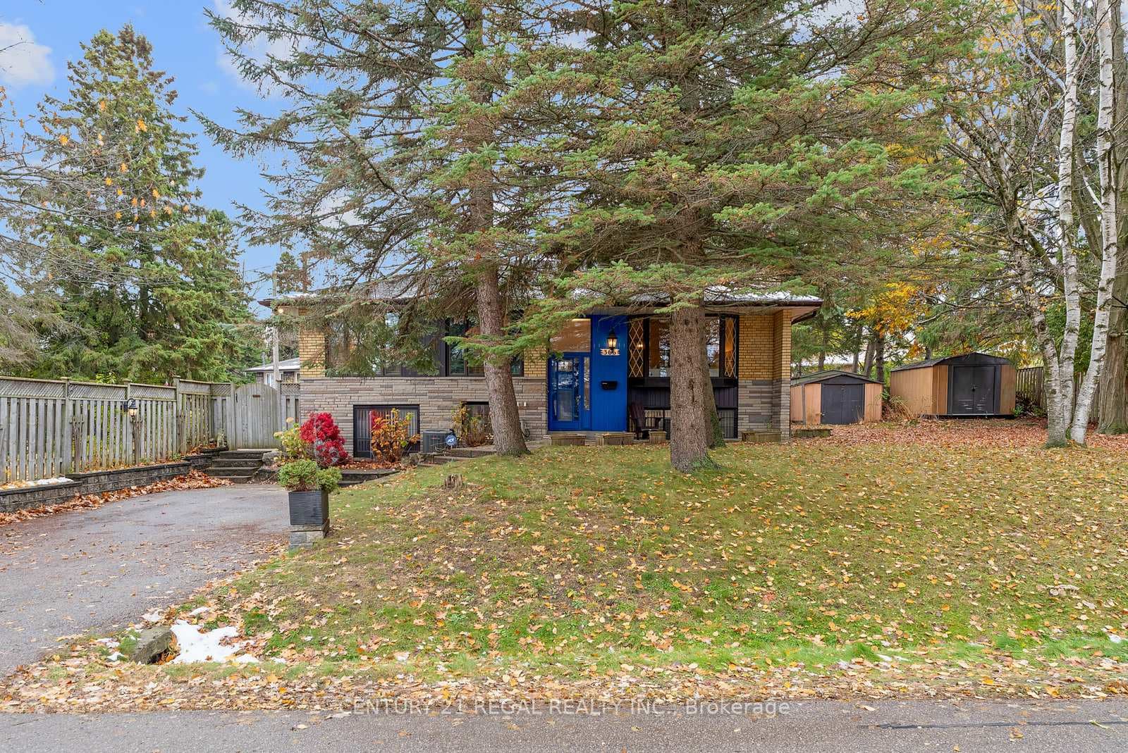 366 Friendship Avenue photo 3