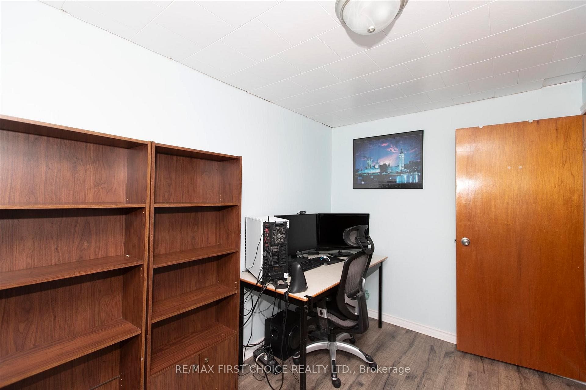 277 Ray Boulevard photo 21