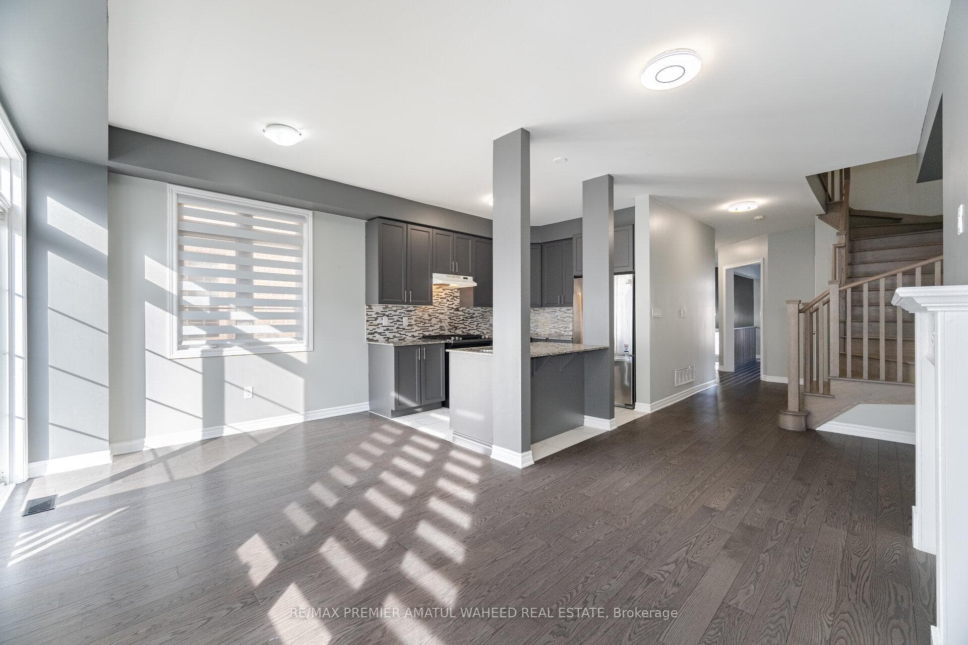 67 Farooq Boulevard photo 12
