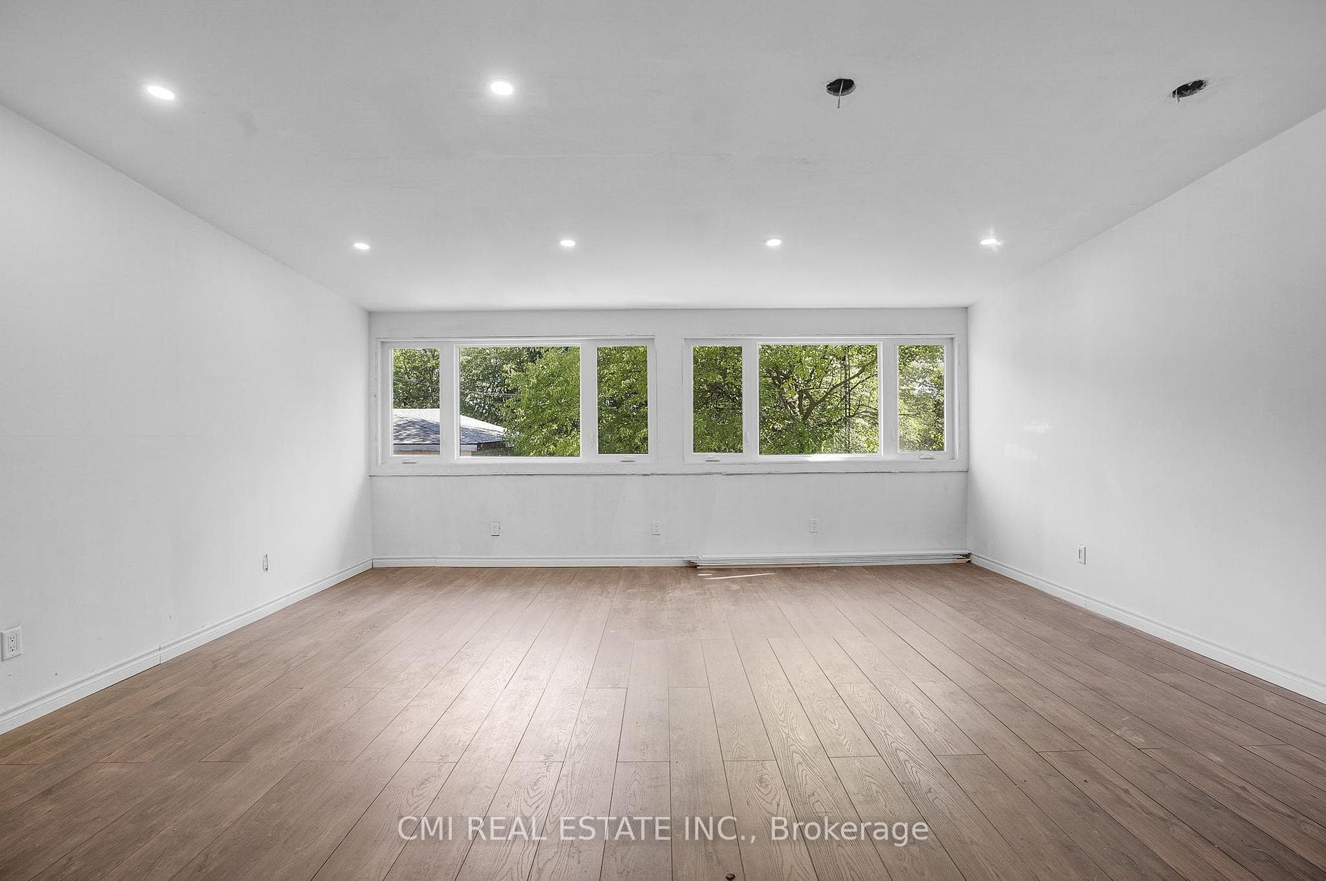 135 Madison Avenue photo 15