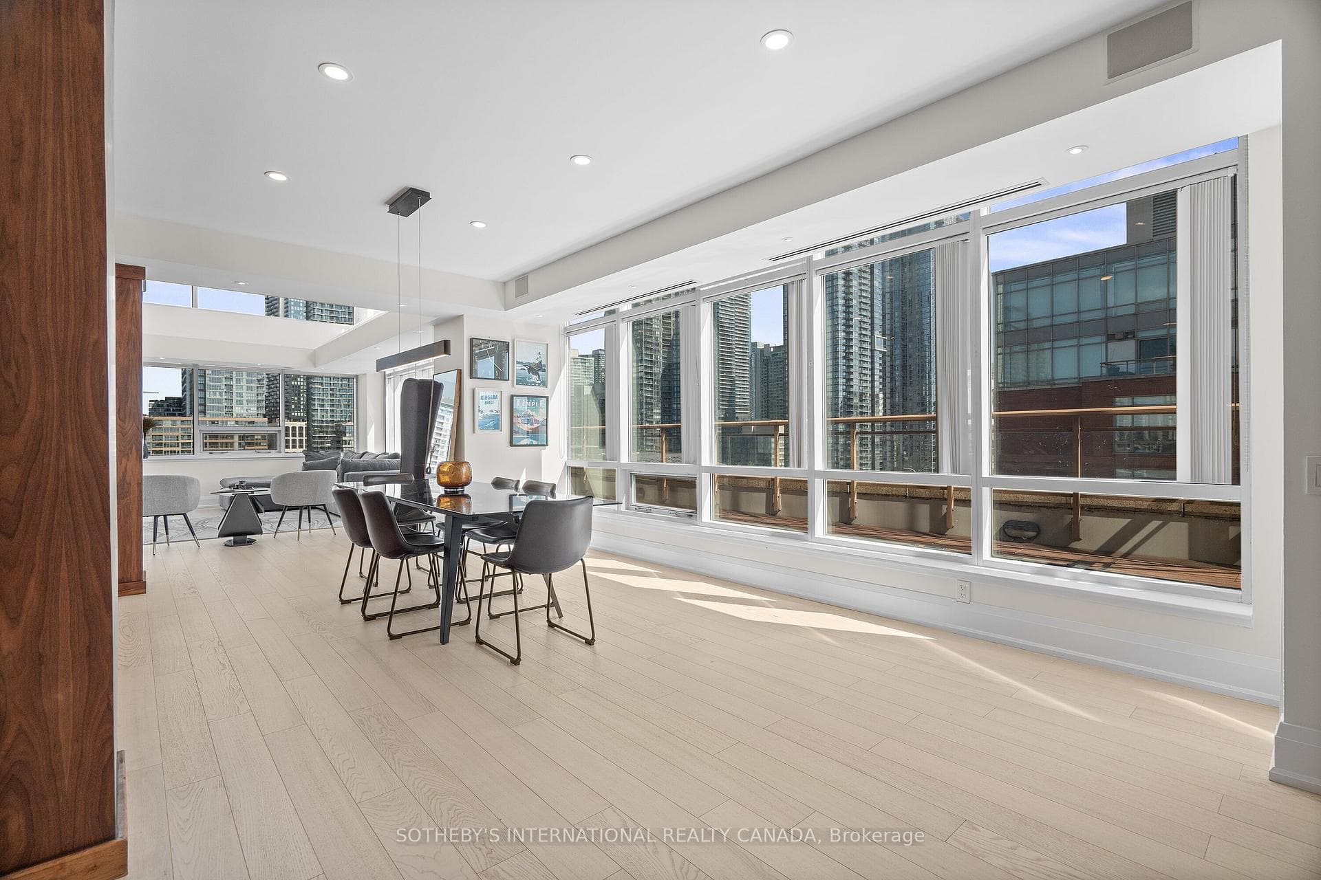 500 Queens Quay N/A Unit PH 1005W photo 13