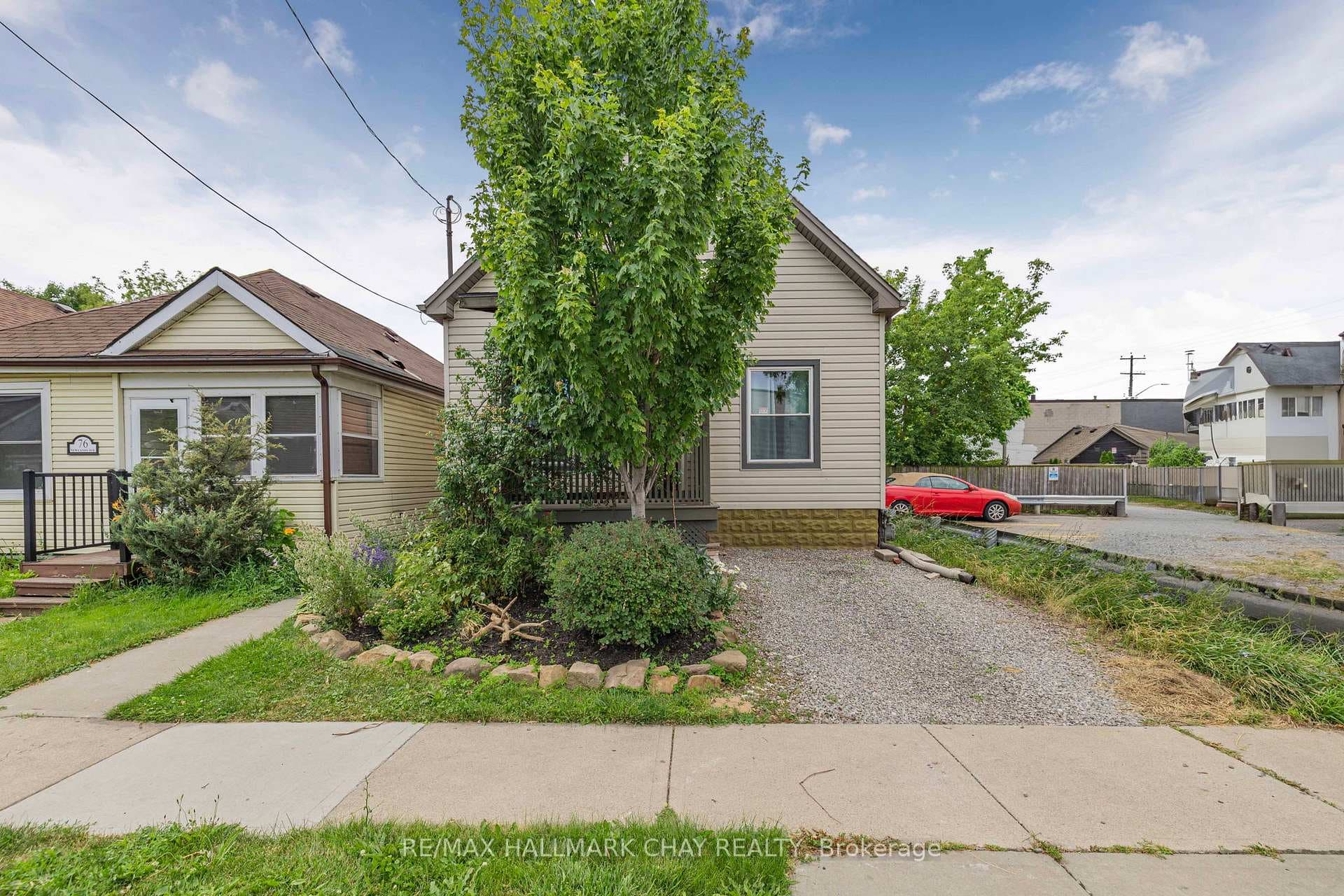 74 Newlands Avenue photo 4