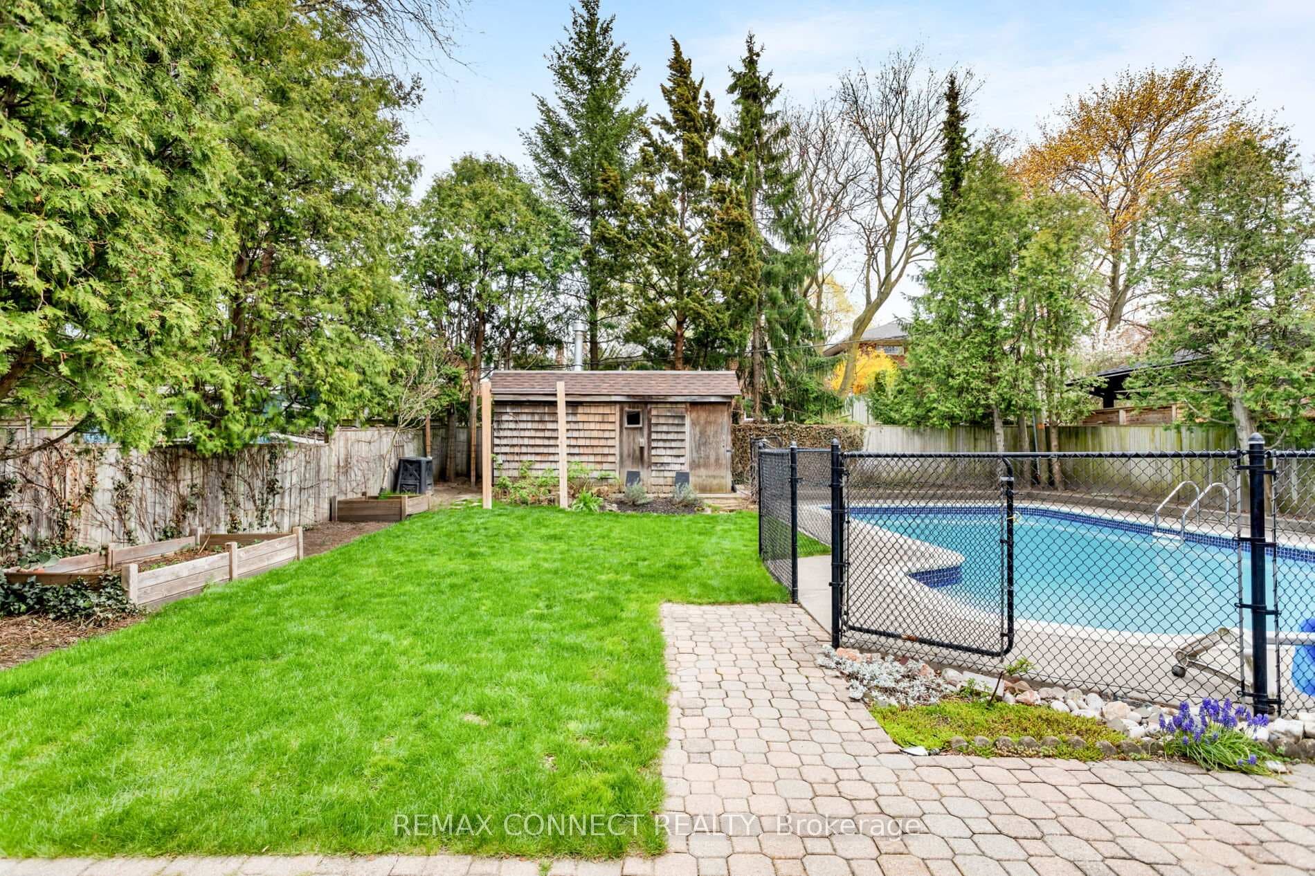 75 Glenellen Drive photo 46