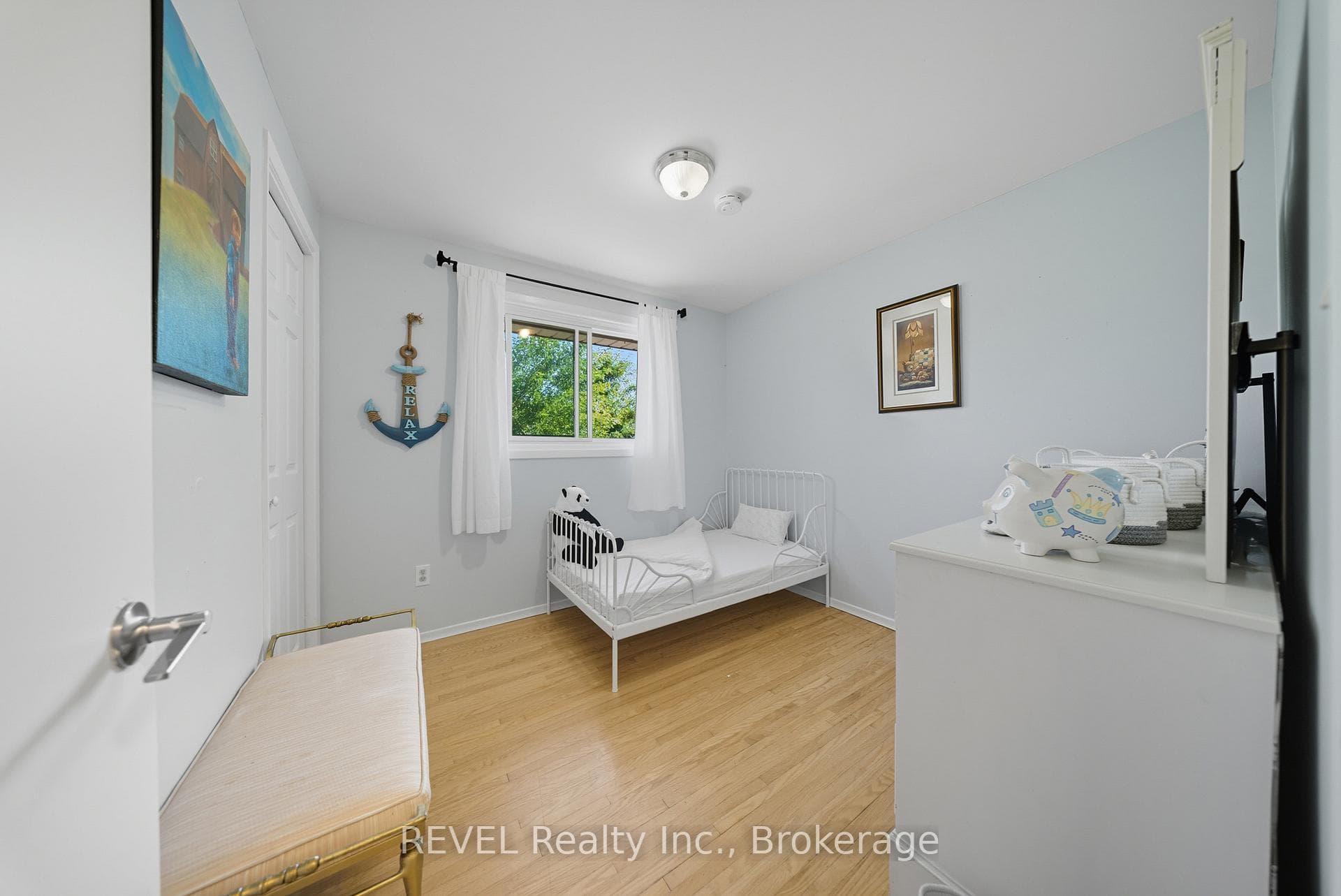 67 Louis Avenue photo 18