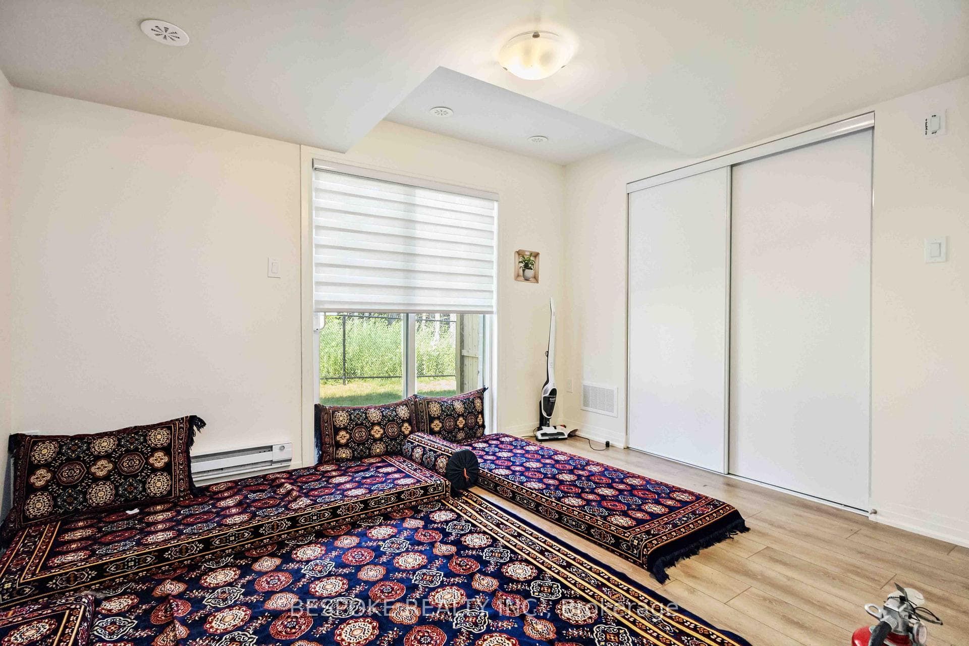 17 Esquire Way photo 32