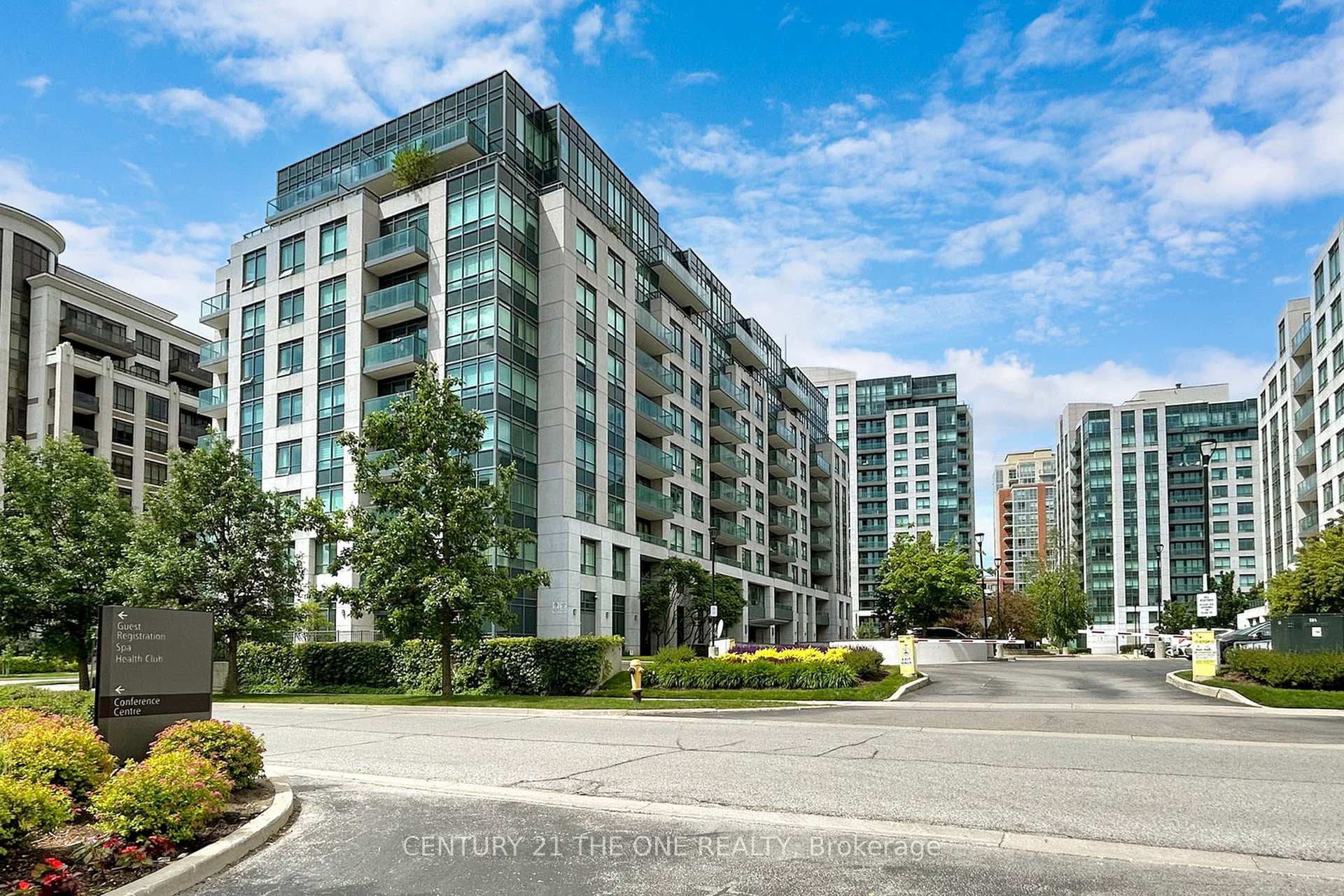 30 Clegg Road Unit LPH9 photo 2
