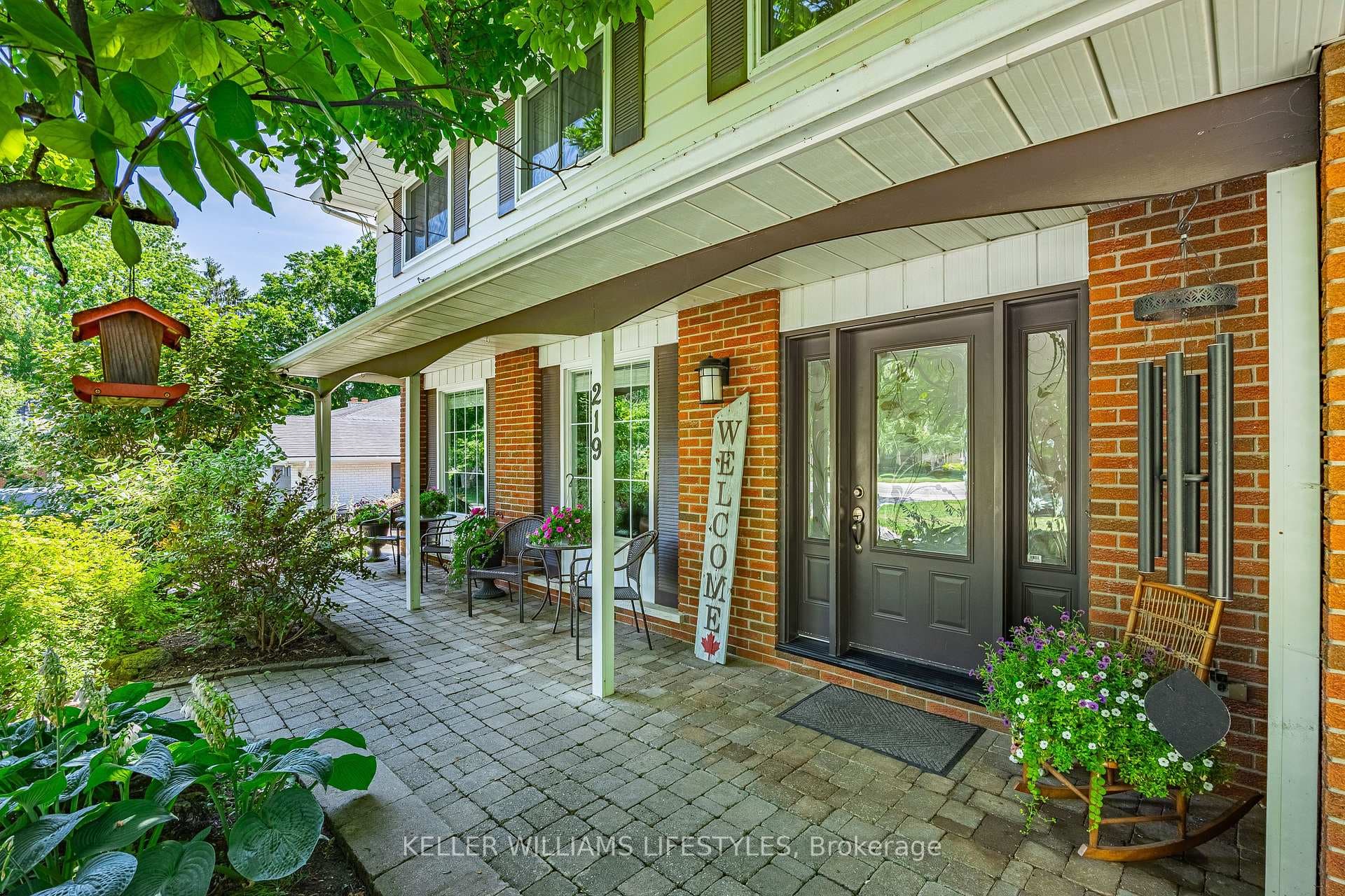 219 Dundas Street photo 5
