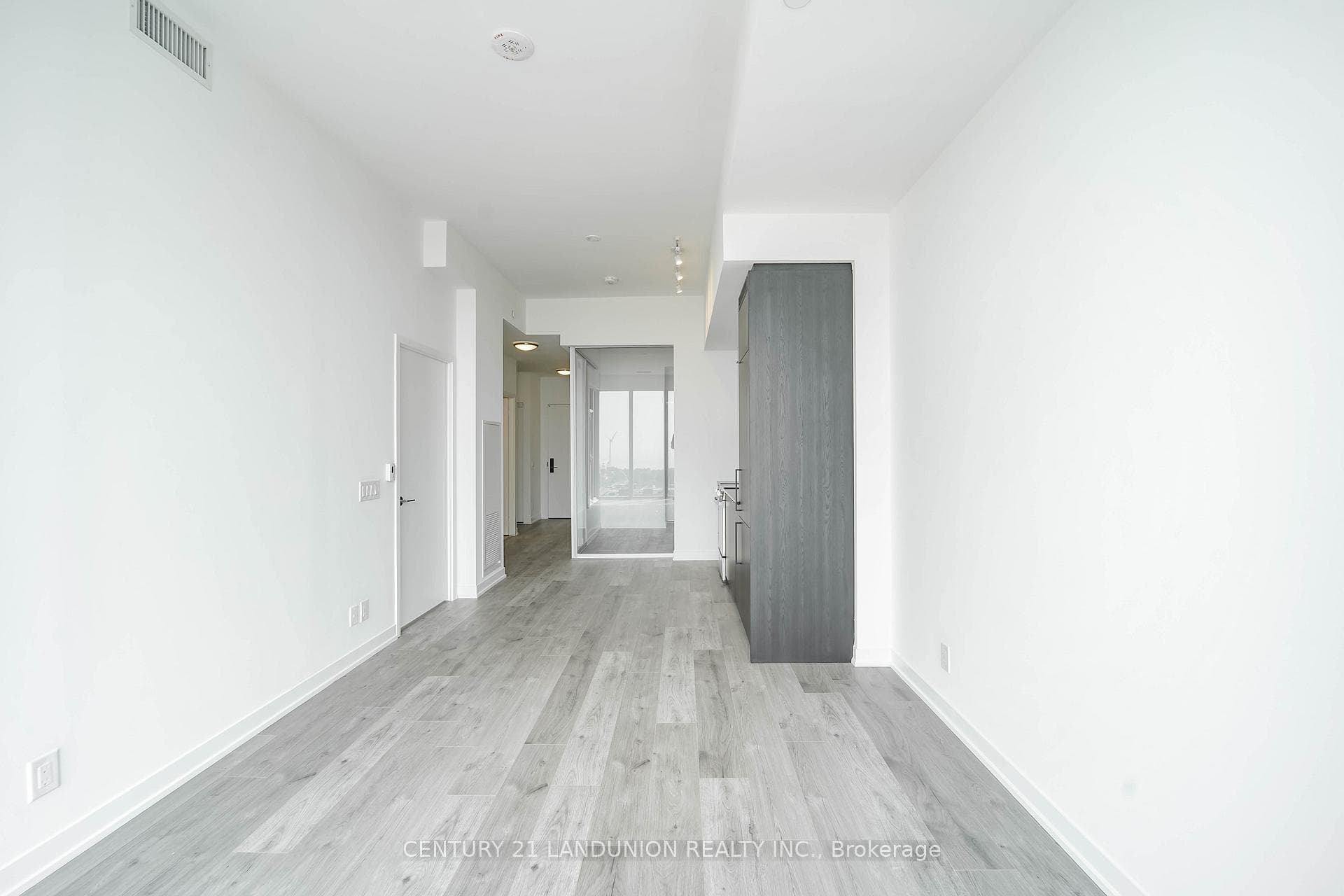 285 Dufferin Street Unit 1309 photo 37