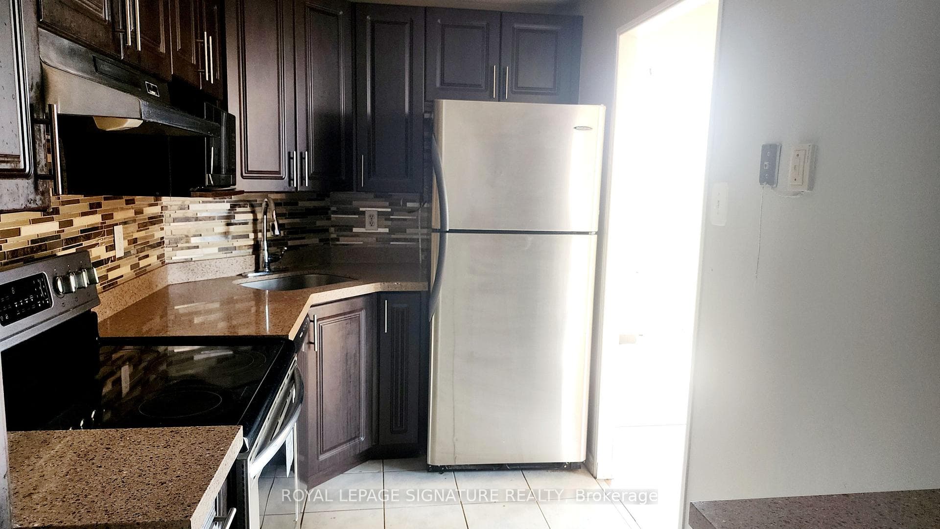 41 Markbrook Lane Unit 213 photo 21