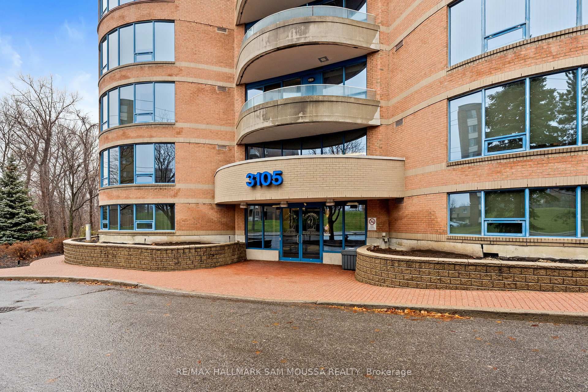3105 Carling Avenue Unit 504 photo 4