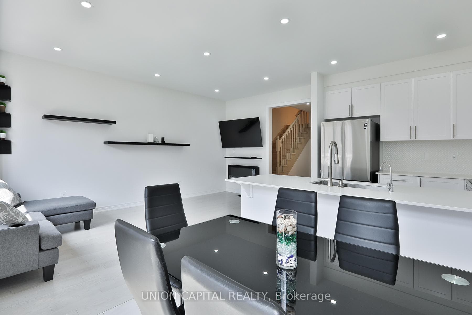 17 Markview Road photo 18