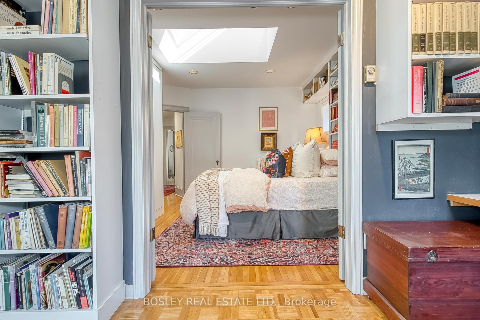 76 Evans Avenue photo 17