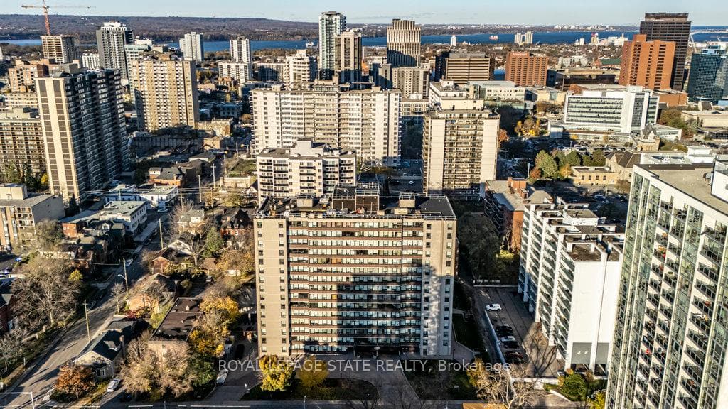 120 Duke Street Unit 1602 photo 39