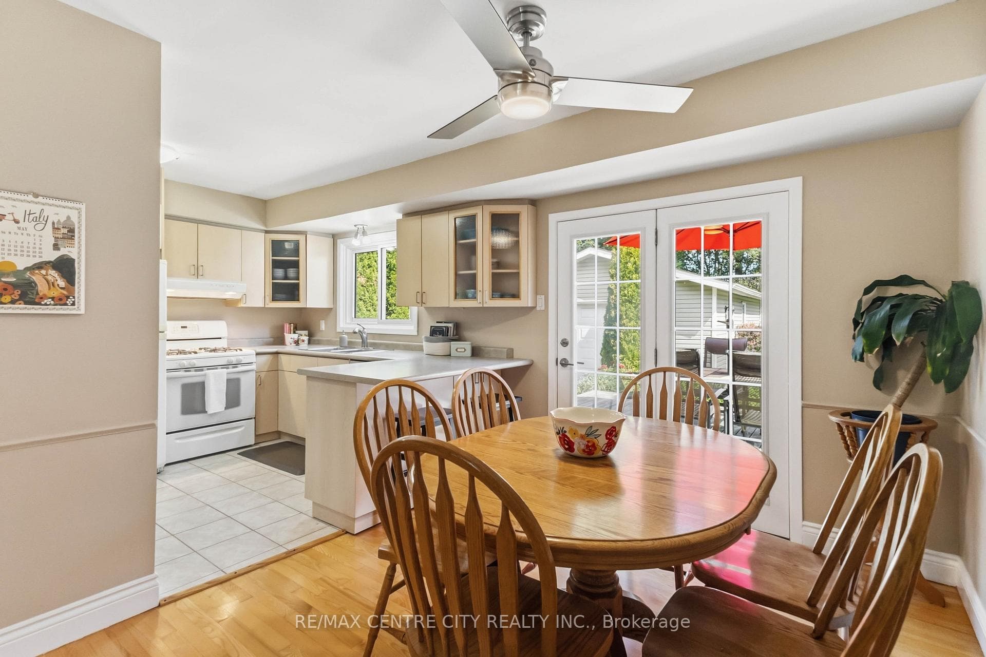 639 Dunboyne Crescent photo 13