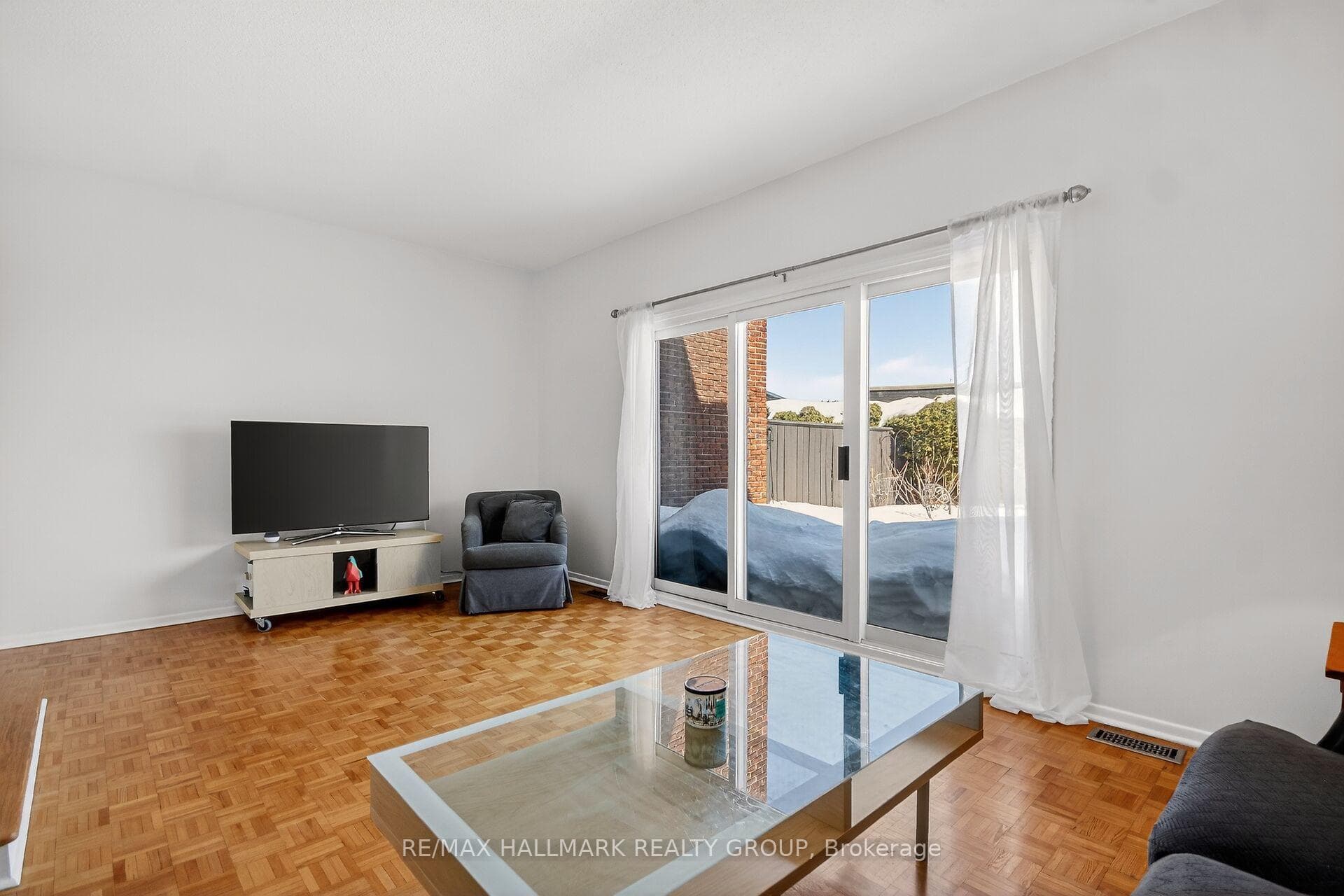 1821 Walkley Road Unit 23 photo 9