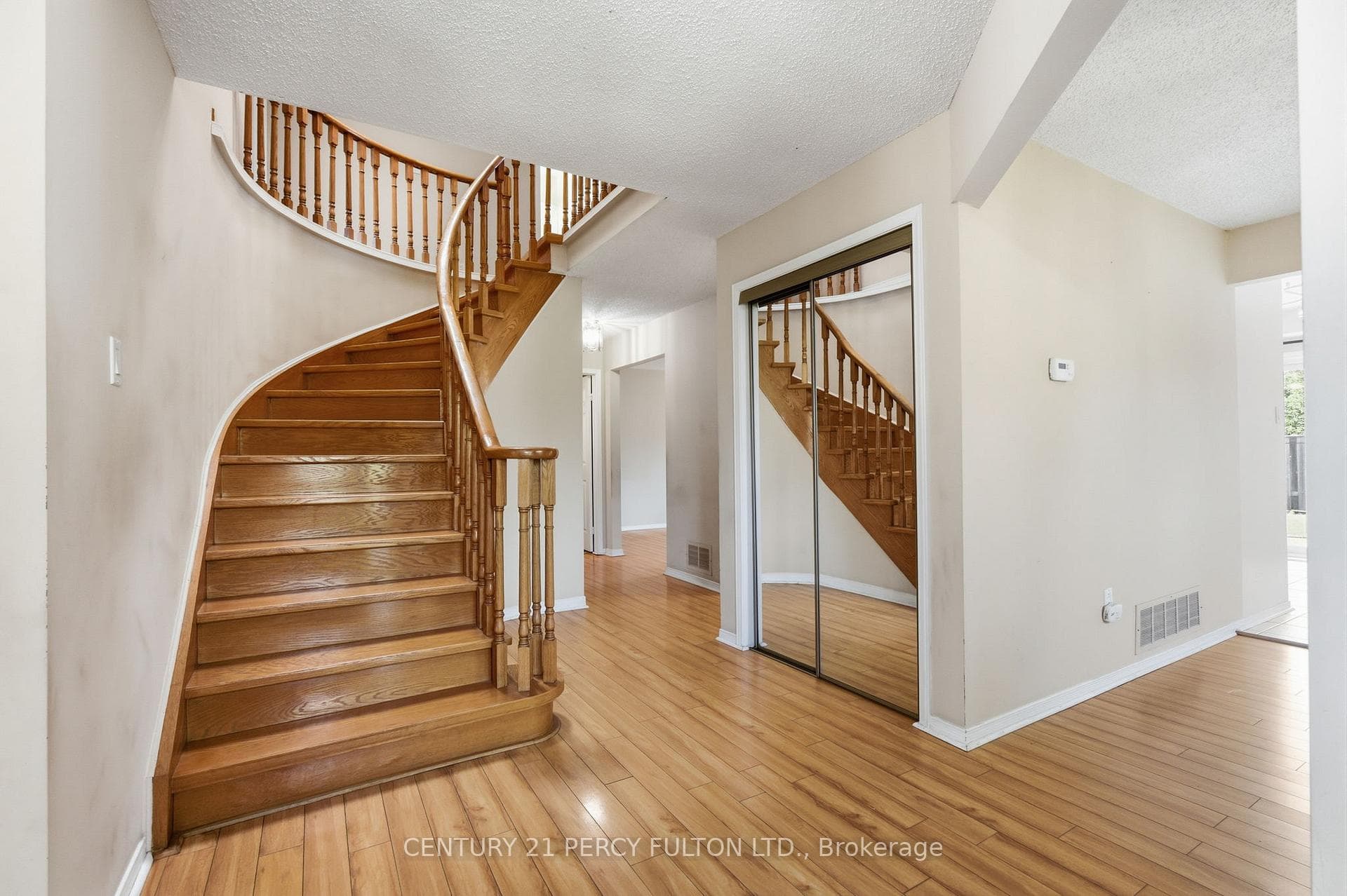208 Conley Street photo 6