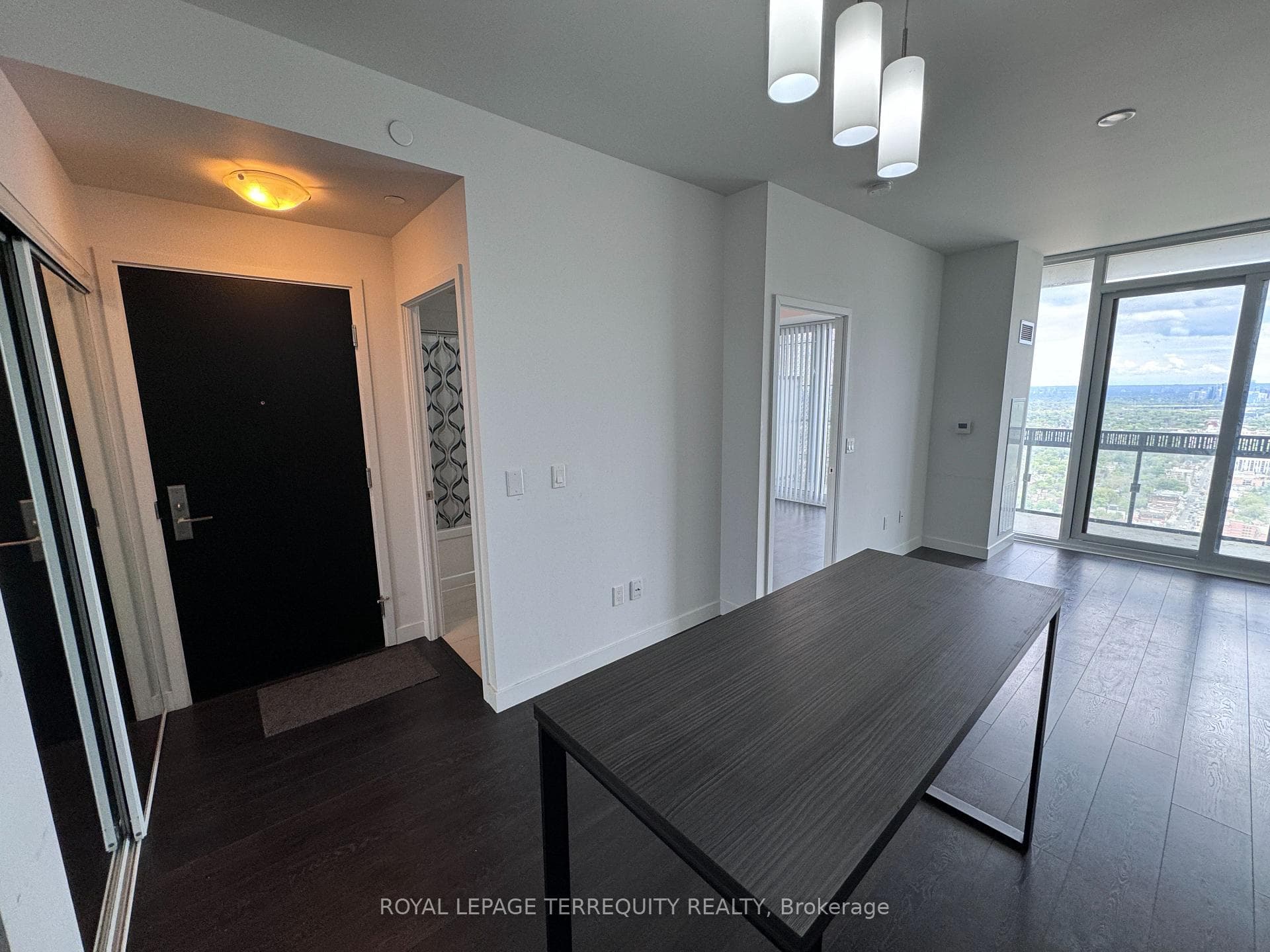 8 Eglinton Avenue Unit 4706 photo 9