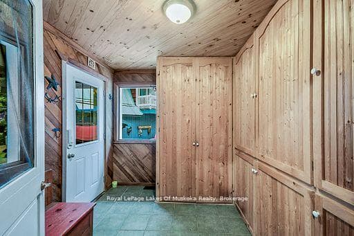 1005 Kirby's Beach Road photo 10