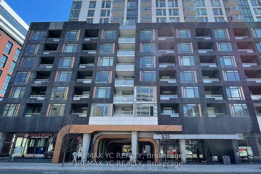 525 Adelaide Street Unit 217 photo 26