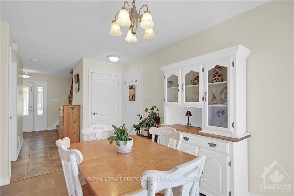 76 REMBRANDT Drive photo 16