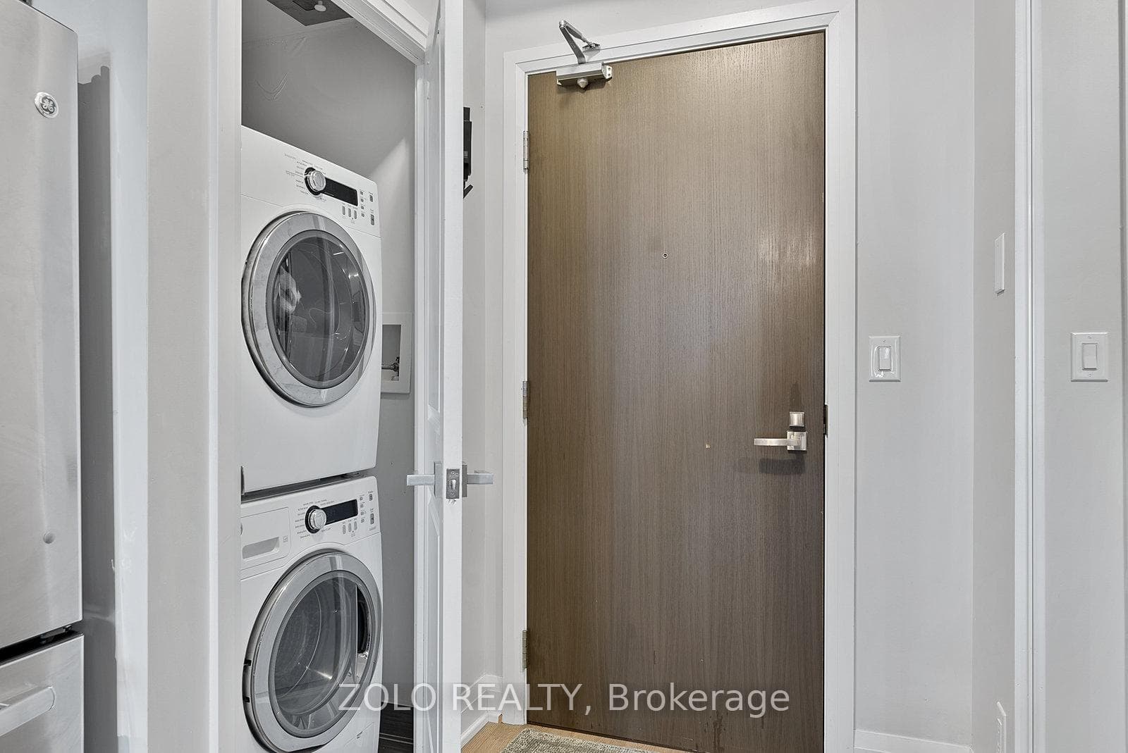 7171 Yonge Street Unit 1603 photo 28