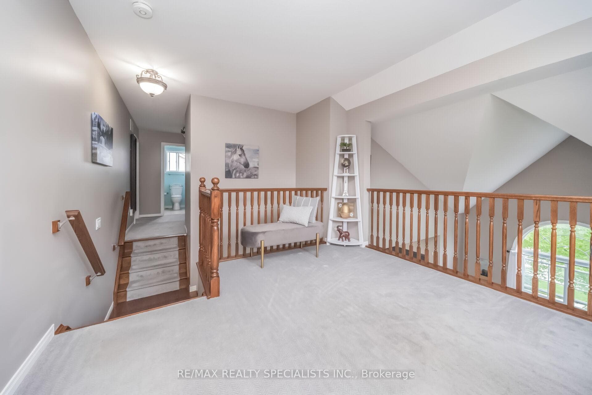 77 McMaster Road photo 17