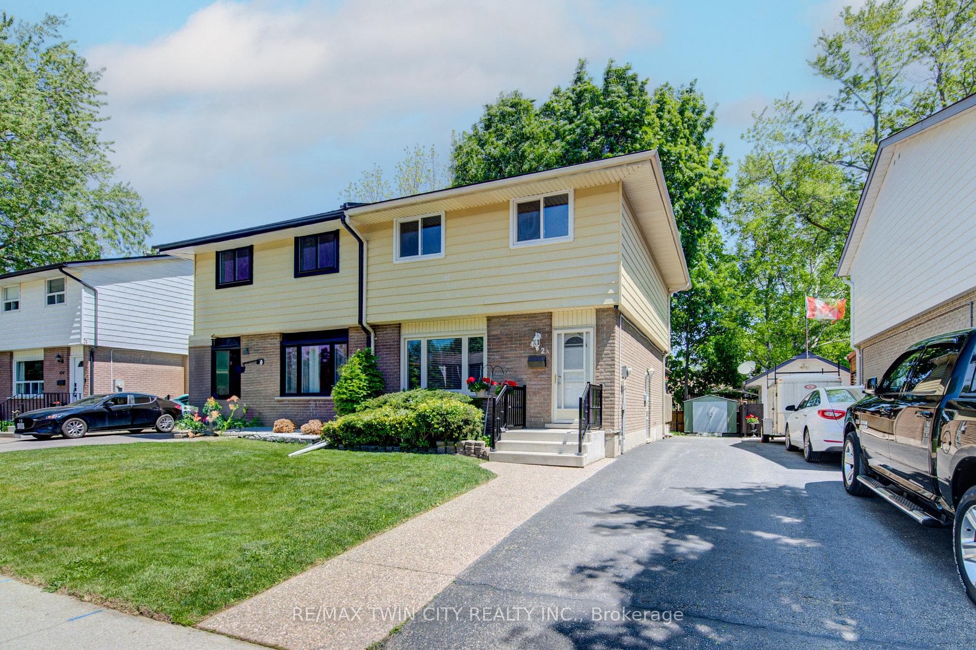 432 Lee Avenue Unit A photo 2