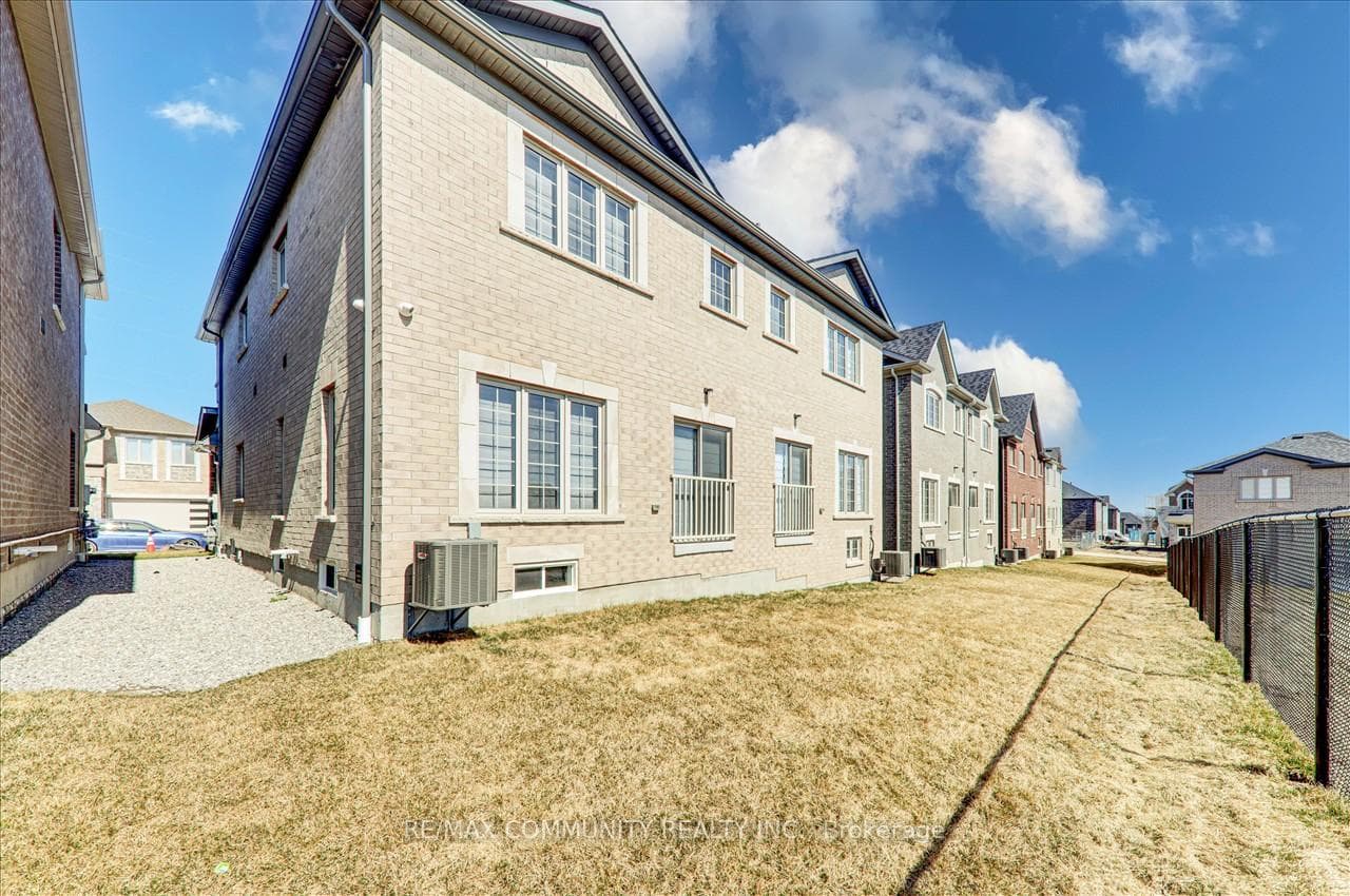 1107 Skyridge Boulevard photo 25