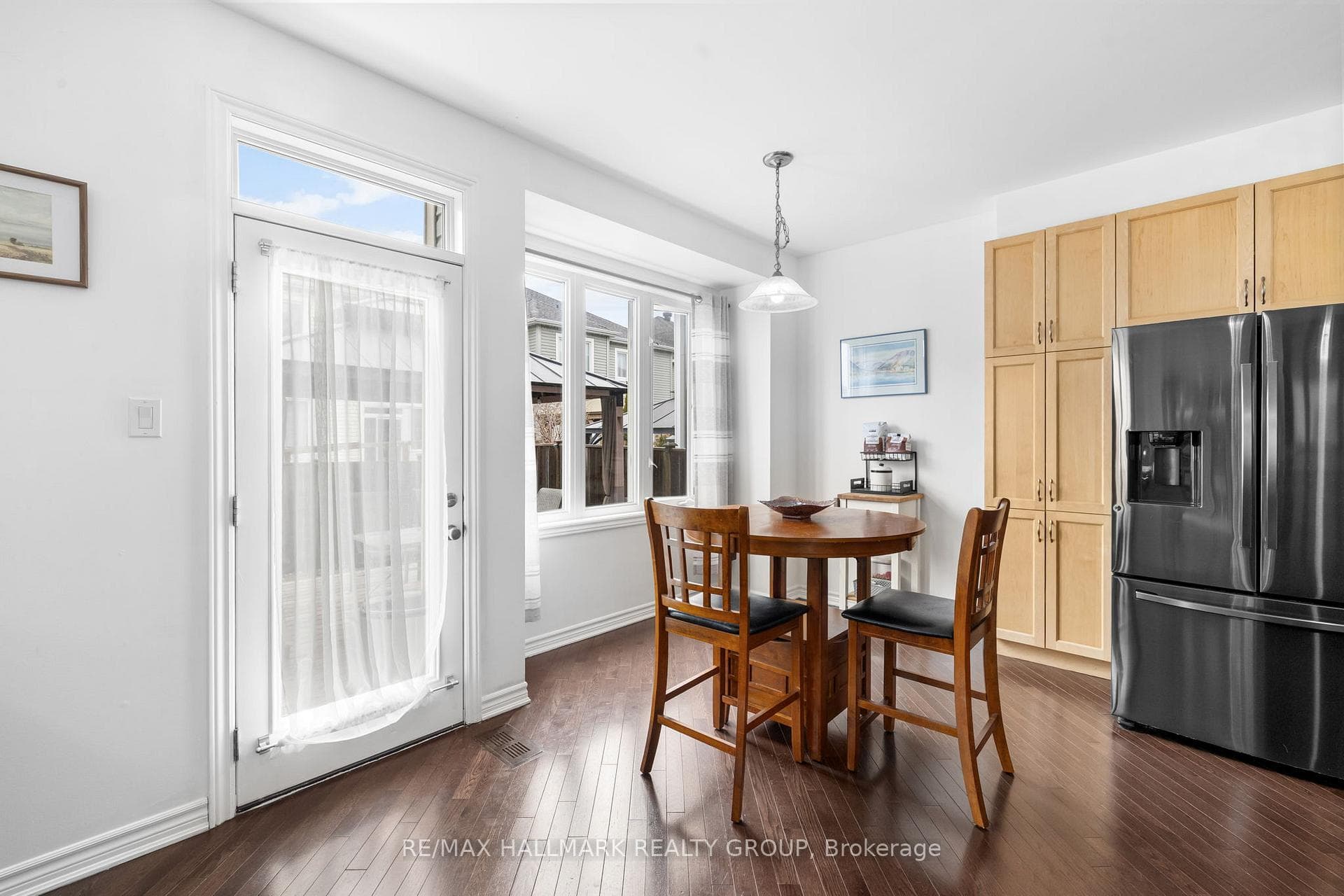 529 Dundonald Drive photo 14