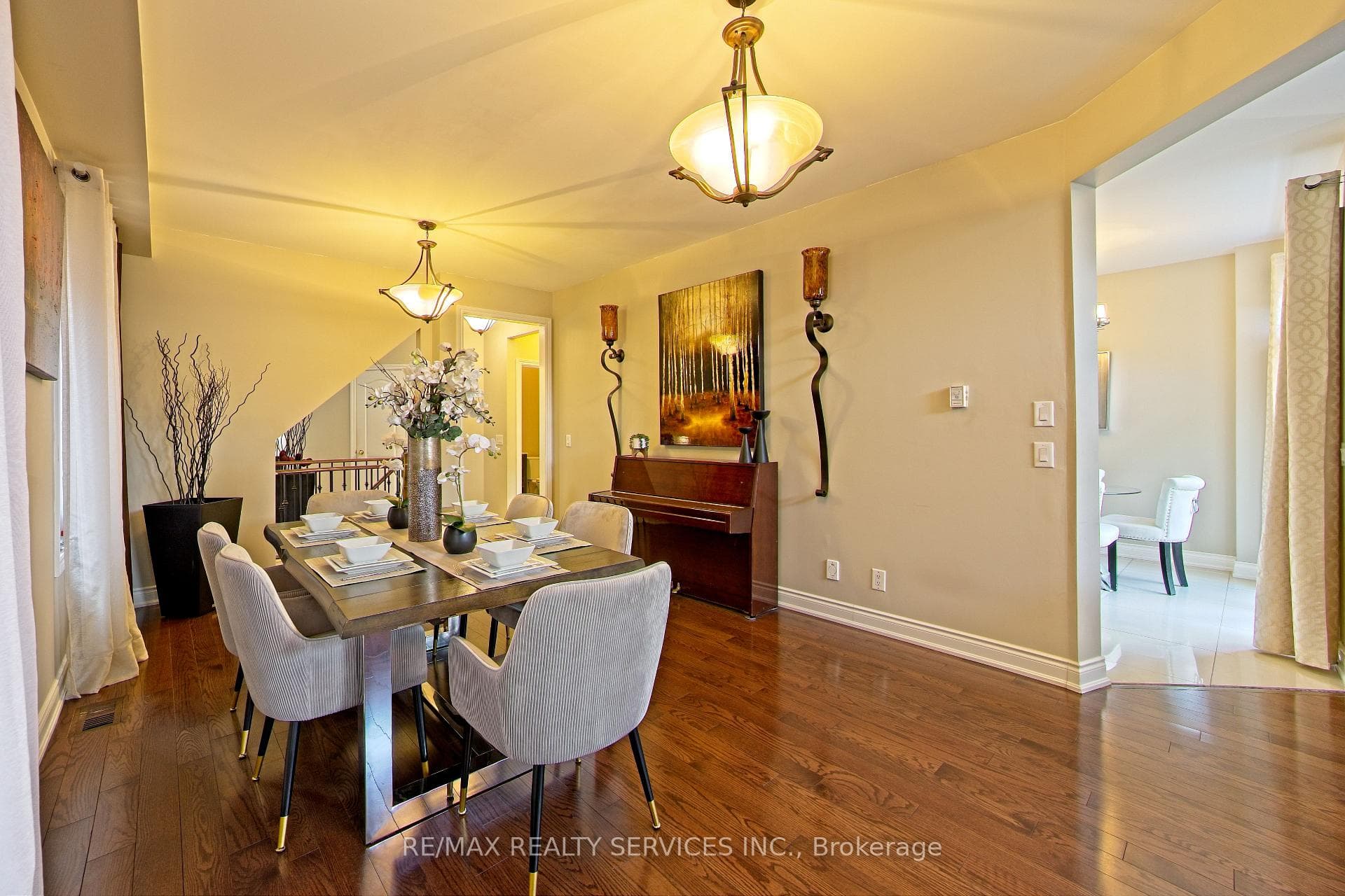 5487 Challenger Drive photo 8