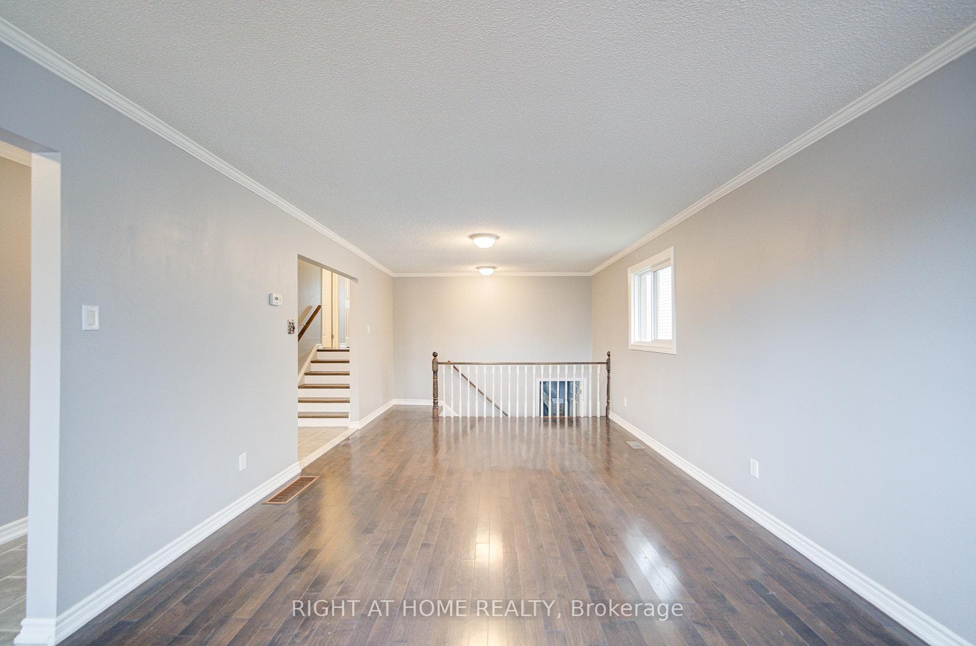 52 Rosenfeld Drive photo 7