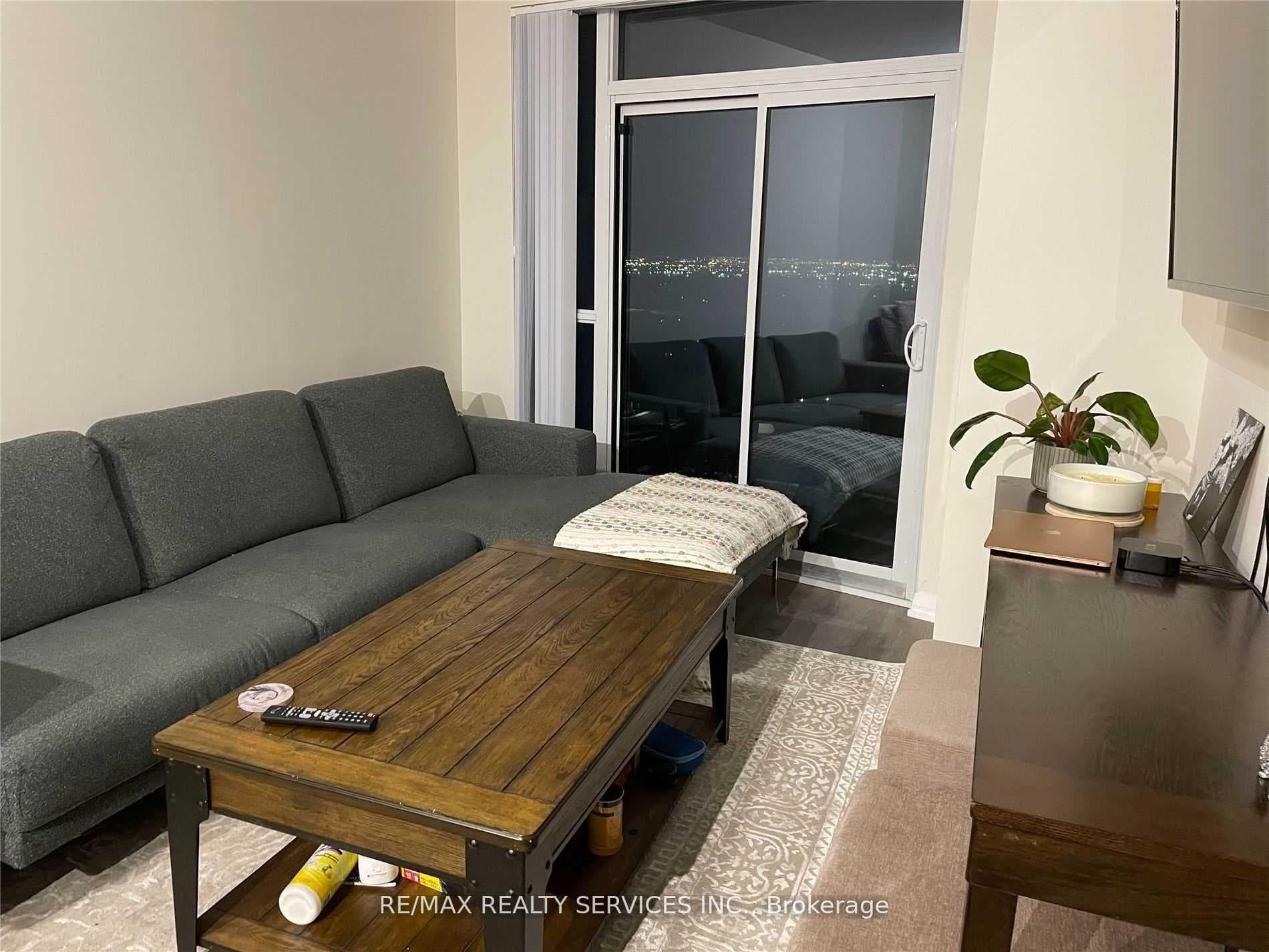 35 Watergarden Drive Unit 1812 photo 6