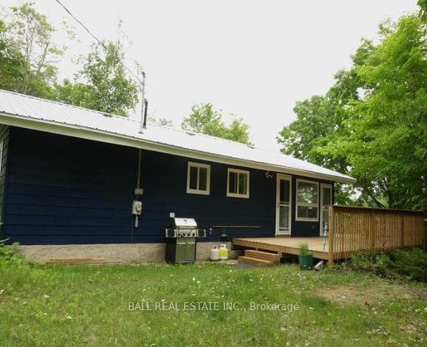 1067 Freeman Lane photo 4