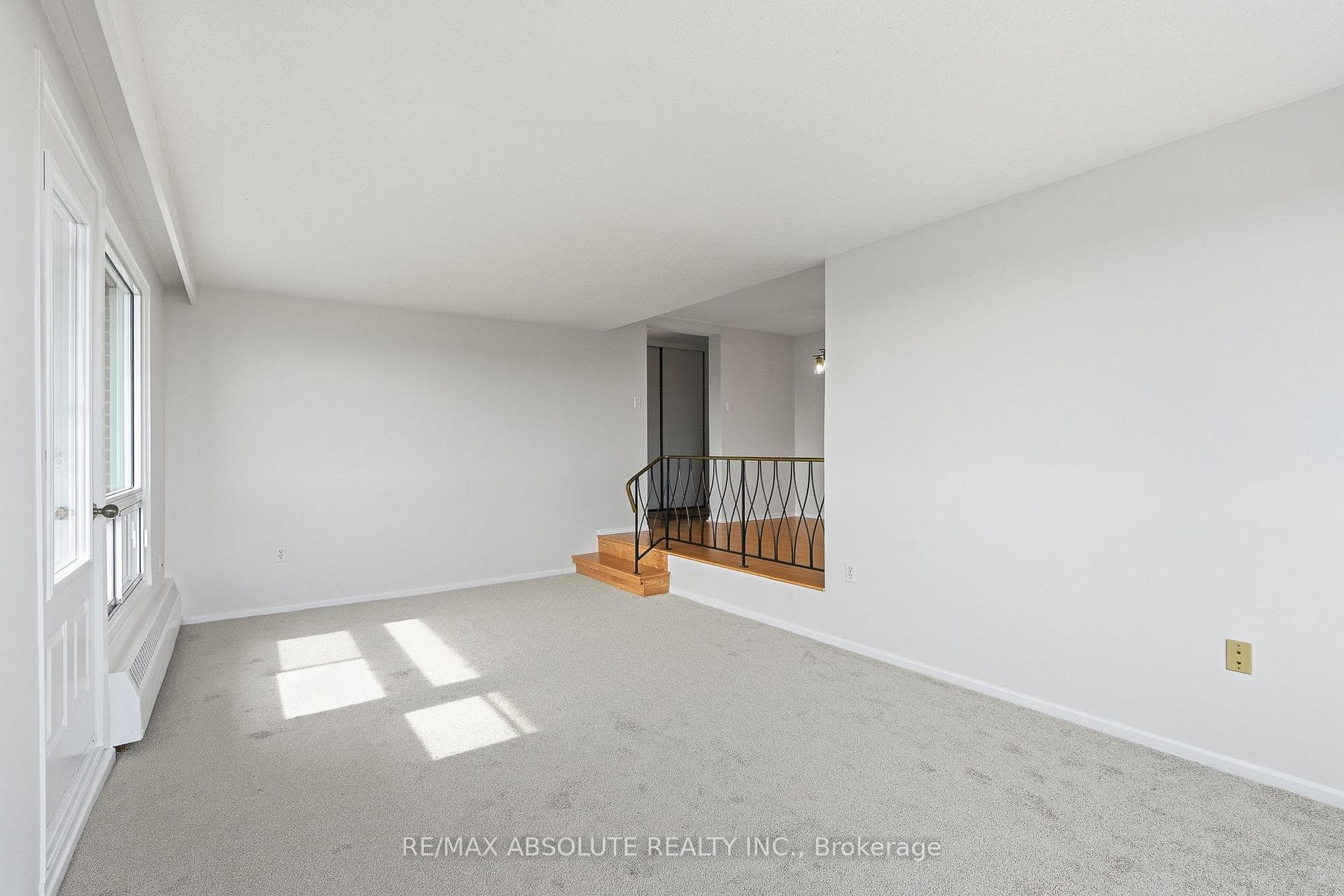 915 Elmsmere Road Unit 1010 photo 12
