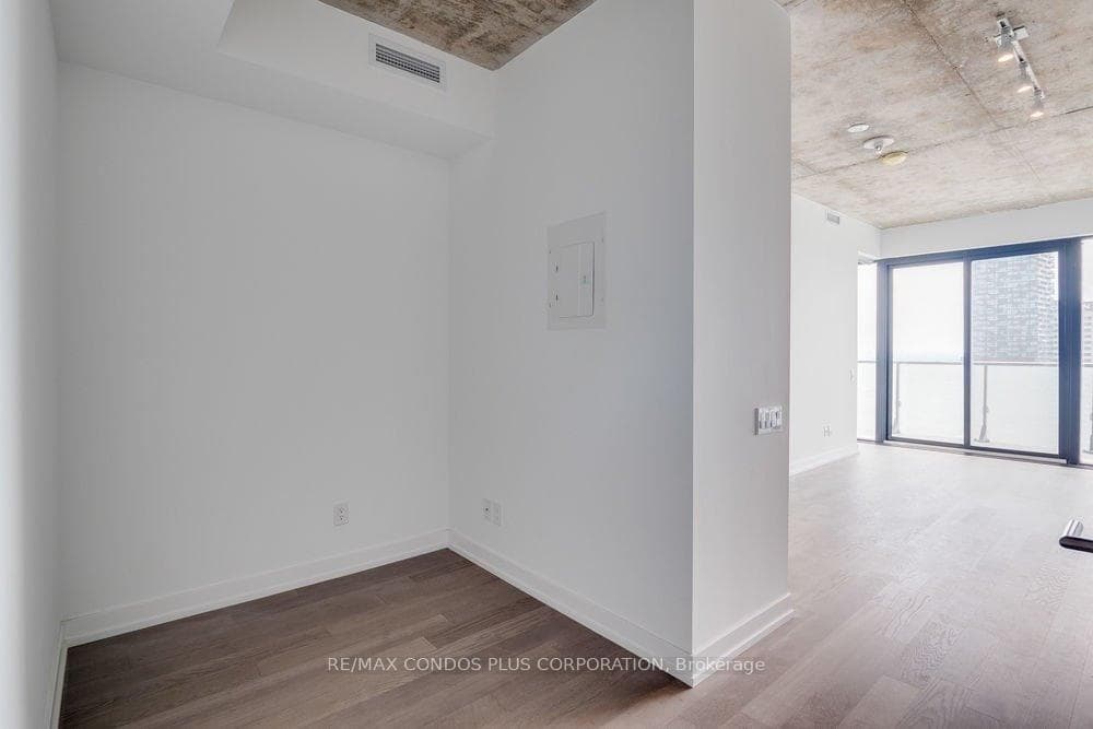 161 Roehampton Avenue Unit 3512 photo 6