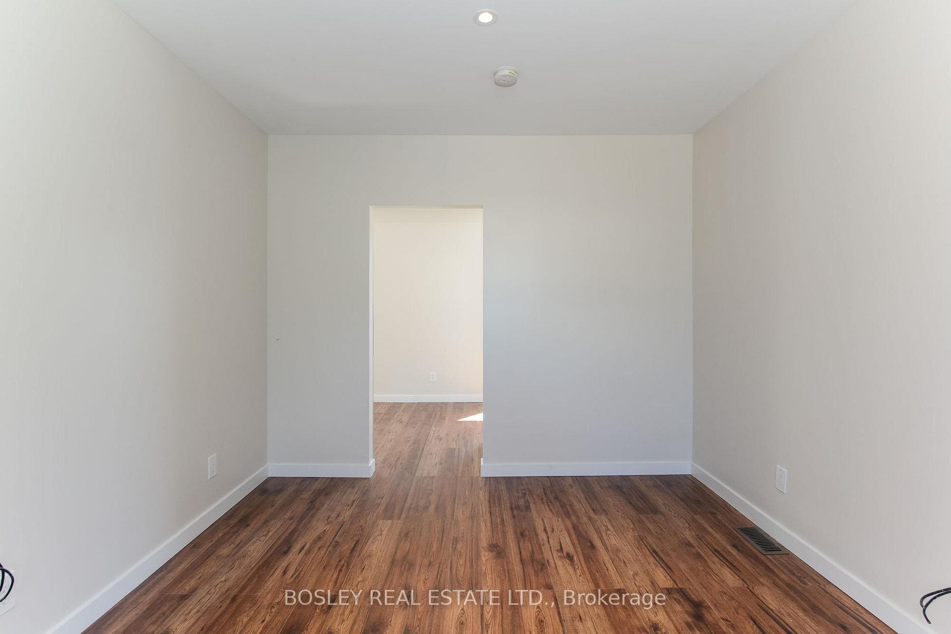 228 Jones Avenue Unit Upper photo 9
