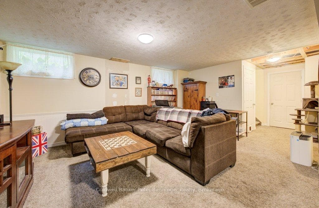 644 Stewart Drive photo 30