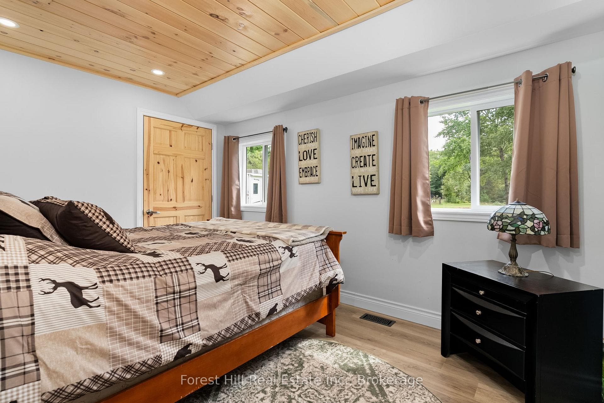 1190 Winhara Road photo 24