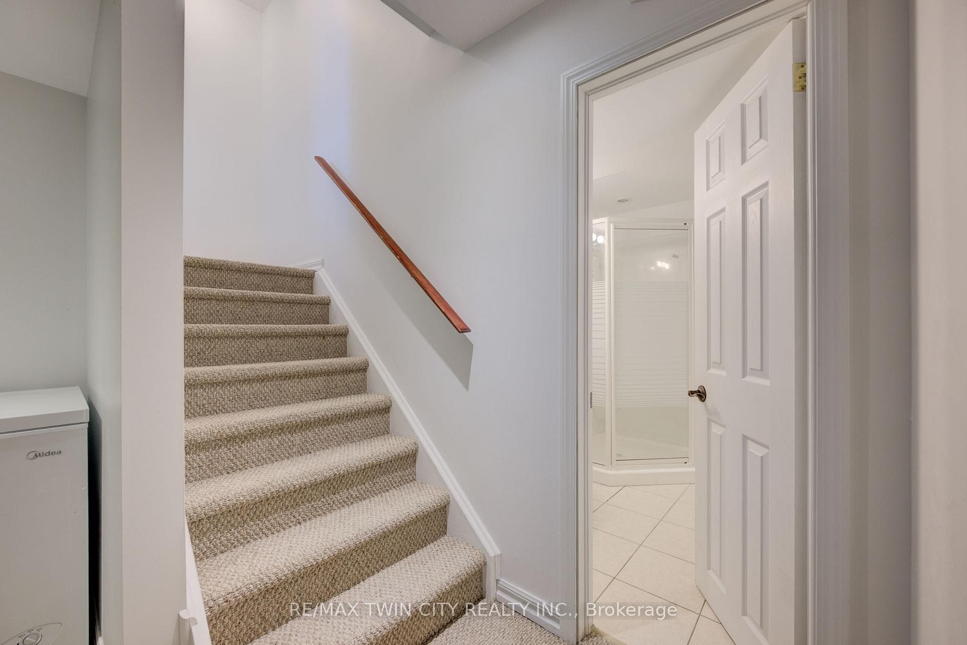 92 Rush Meadow Street photo 23
