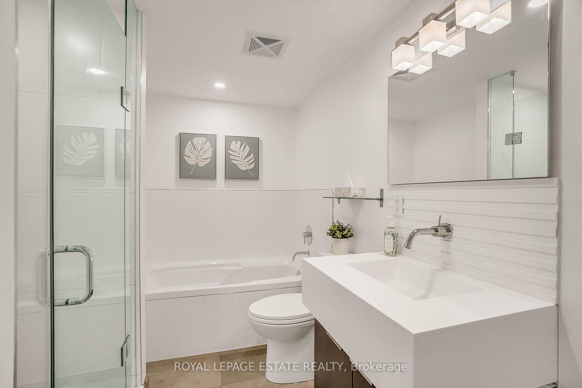 55 Stewart Street Unit 636 photo 24