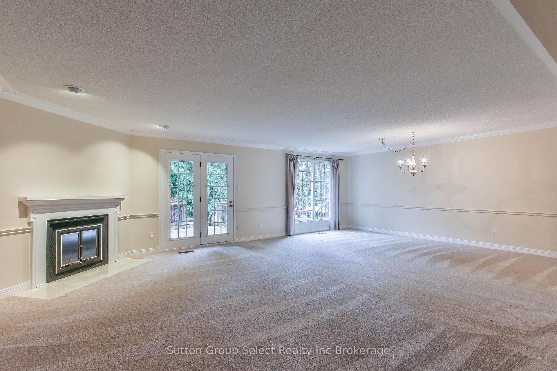 647 Lansdowne Avenue Unit 17 photo 6