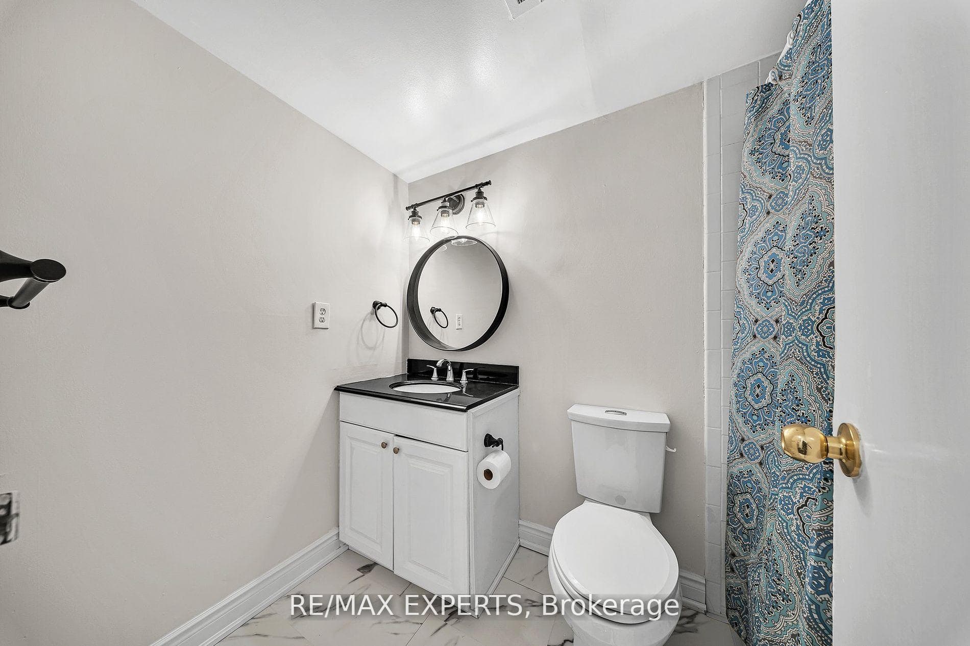 25 Kensington Road Unit 211 photo 14