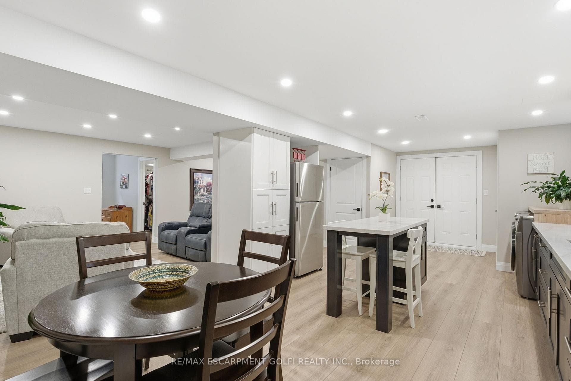 4076 Highland Park Drive photo 33