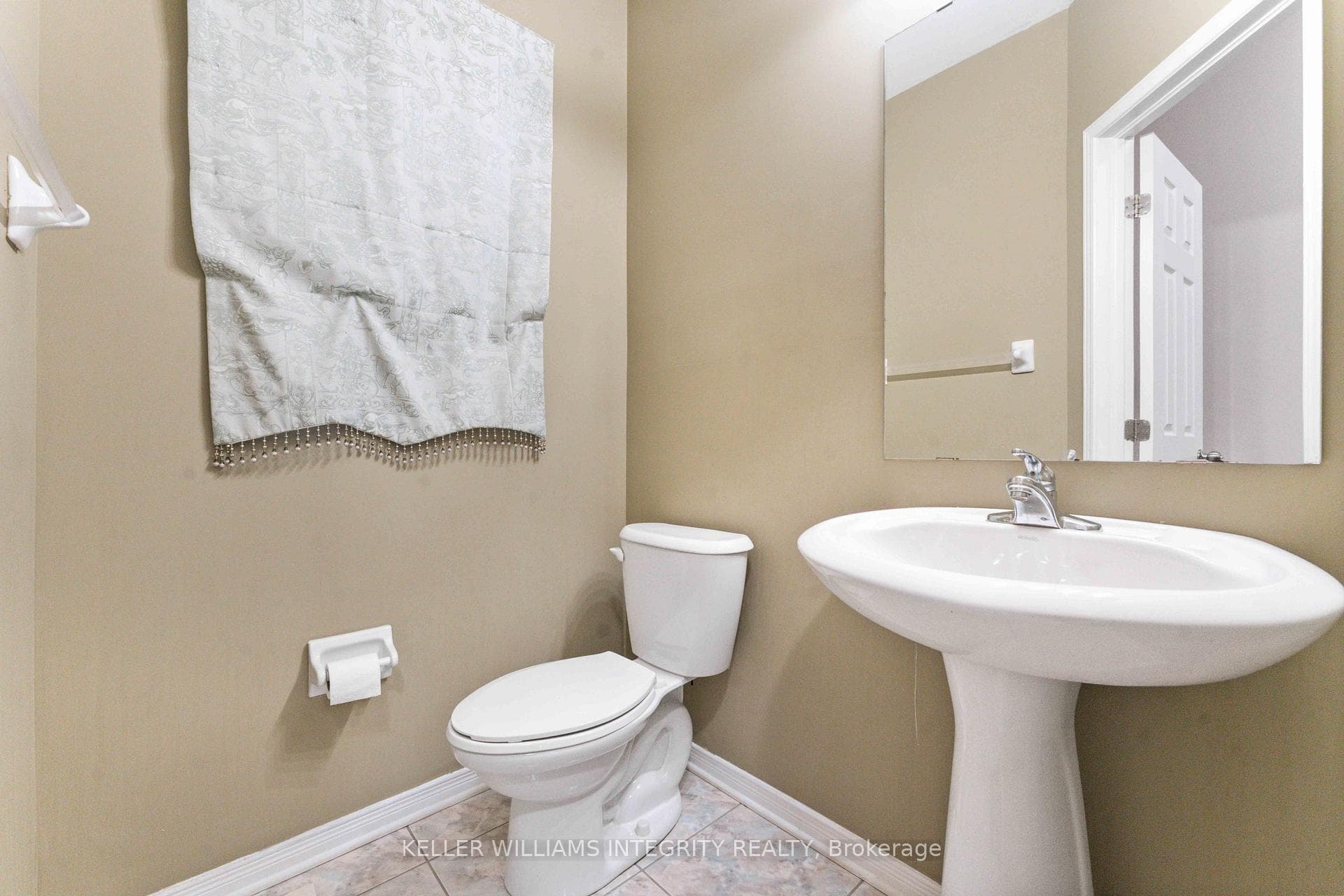 206 Macoun Circle photo 12