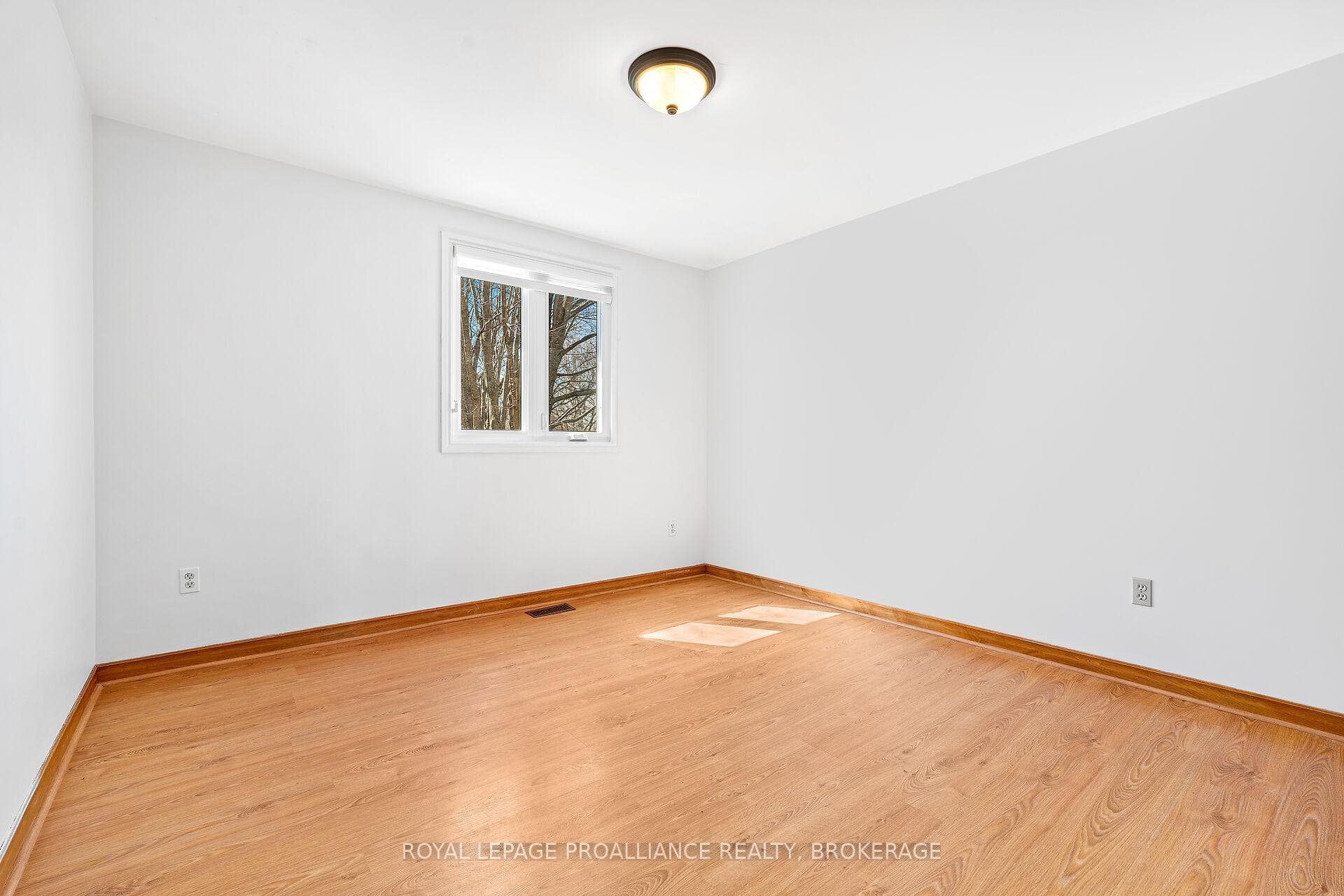897 Lancaster Drive photo 30
