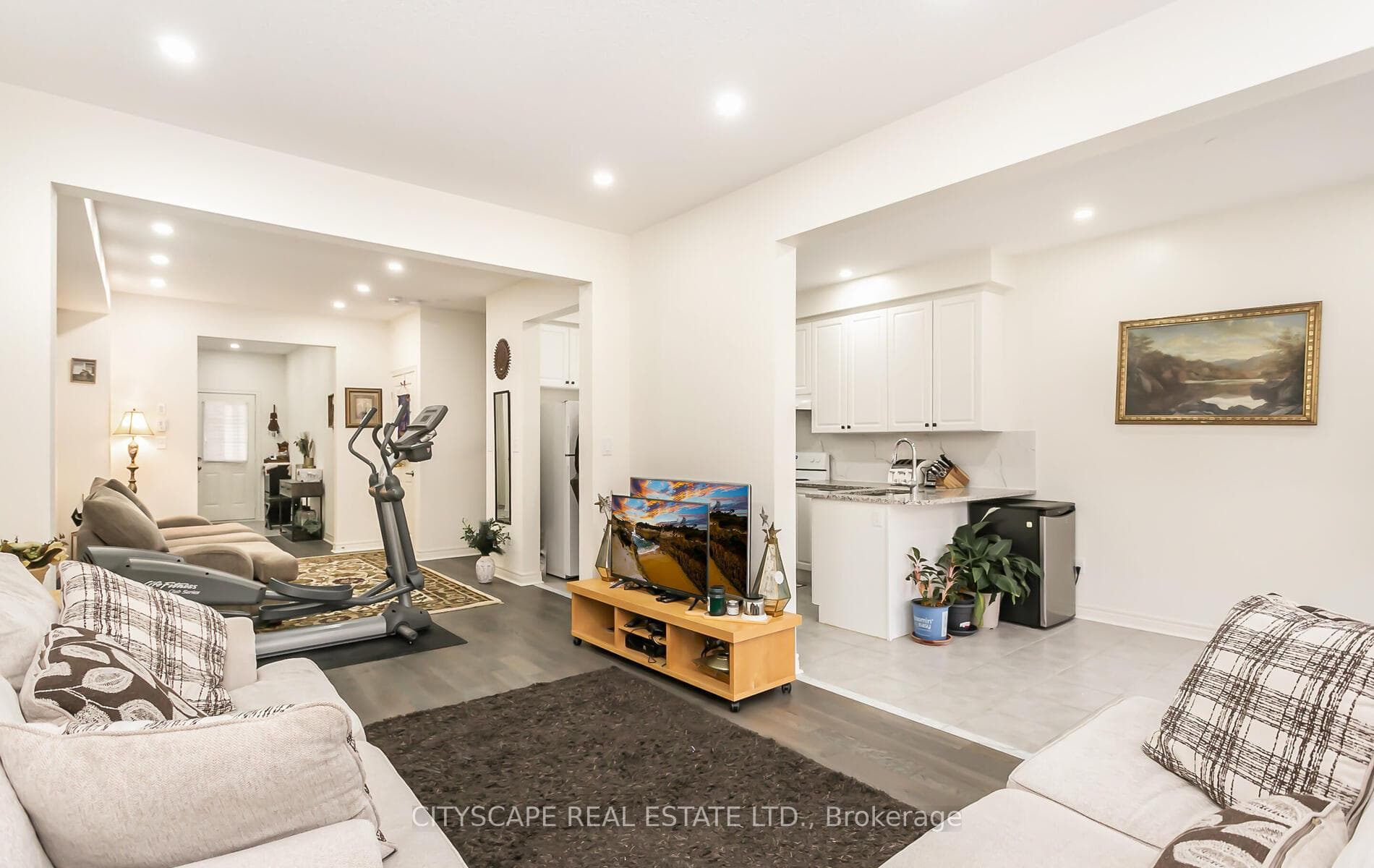639 Mockridge Terrace photo 10